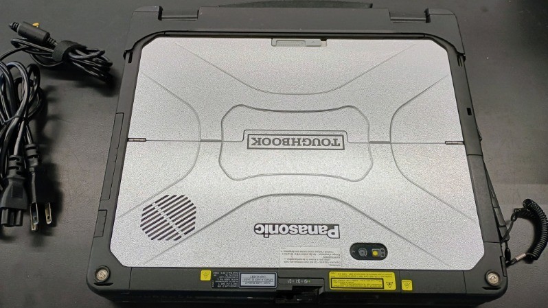 Panasonic Toughbook CF-33 – i5-10310u – 16GB Ram – 512GB SSD – Win 11 Pro -Read