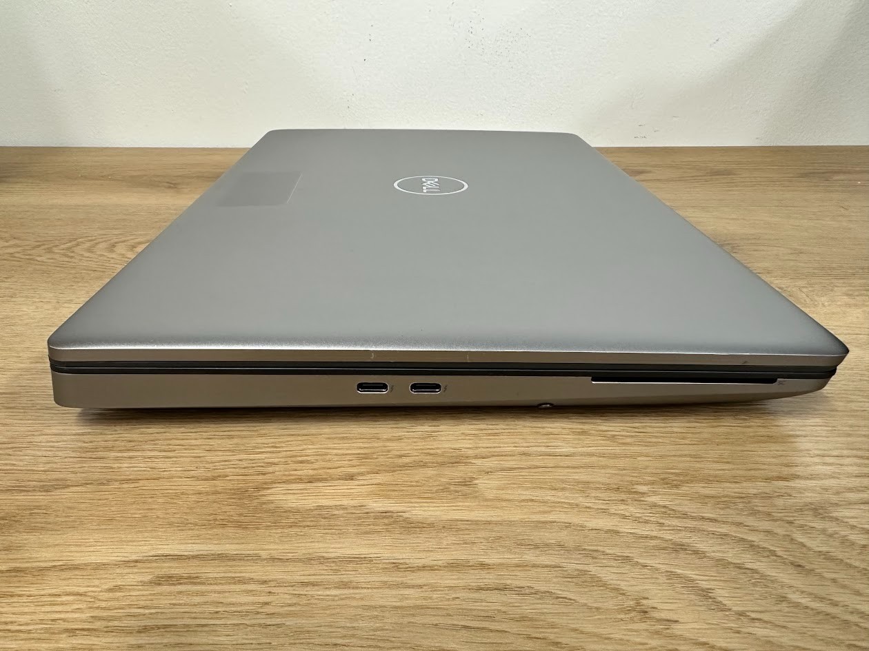 Dell Precision 7550, Core i7 10850H, 64GB DDR4, Quadro T2000, 512GB SSD, 2020