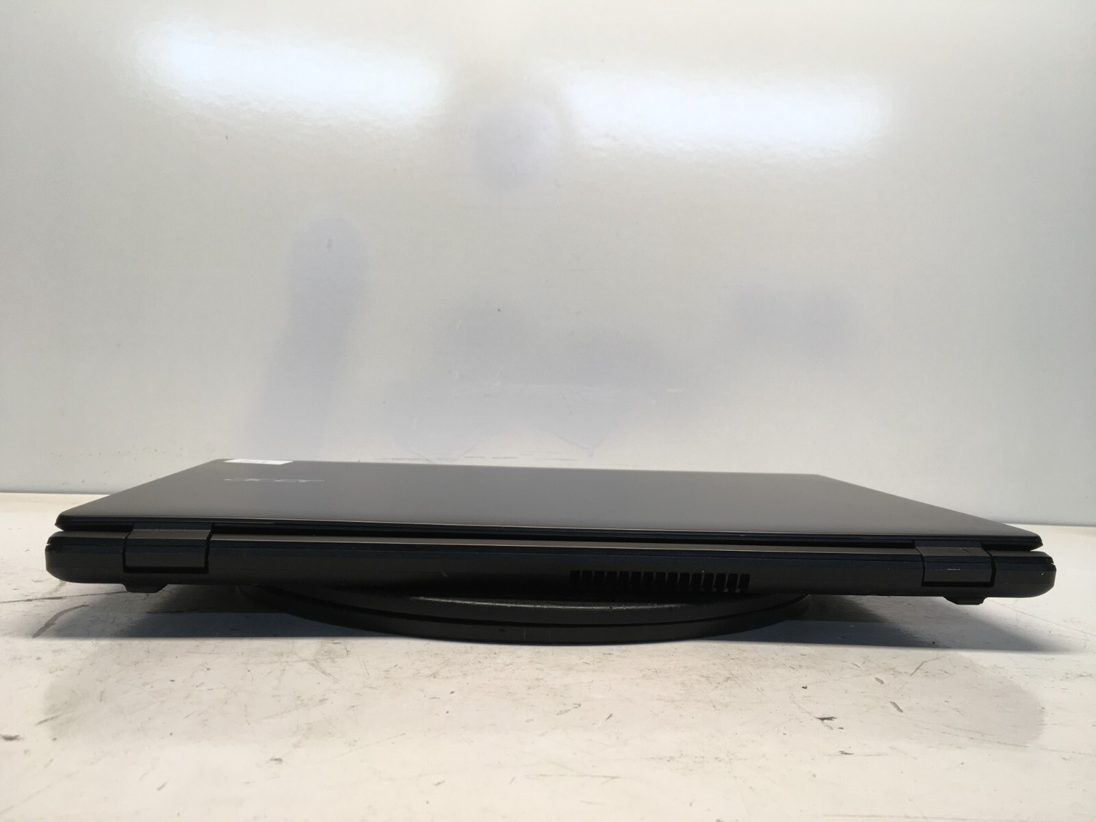 Acer Aspire E17 E5-721 AMD E2-6110 1500MHz 4 GB NO HDD No Batt
