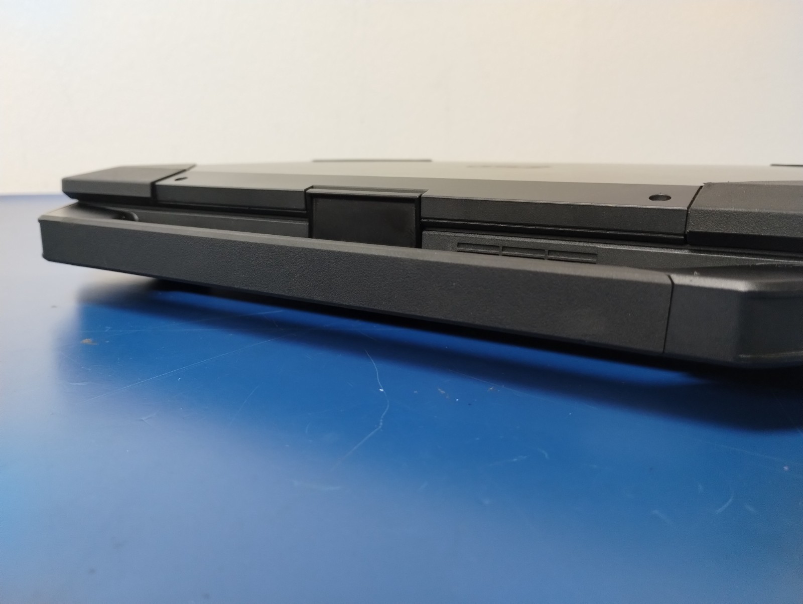 DELL LATITUDE 5404, Intel Core i5-4310U, 2.00 GHz, 12 GB RAM, 512 GB M.2