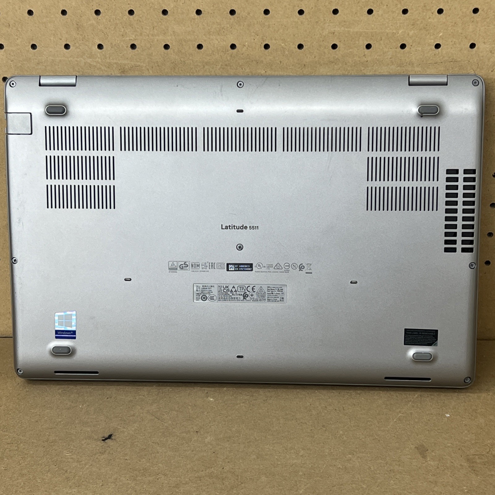 Dell Latitude 5511 i7-10850H 2.7GHz 16GB Ram GeForce MX150 – Fair *No SSD, OS*
