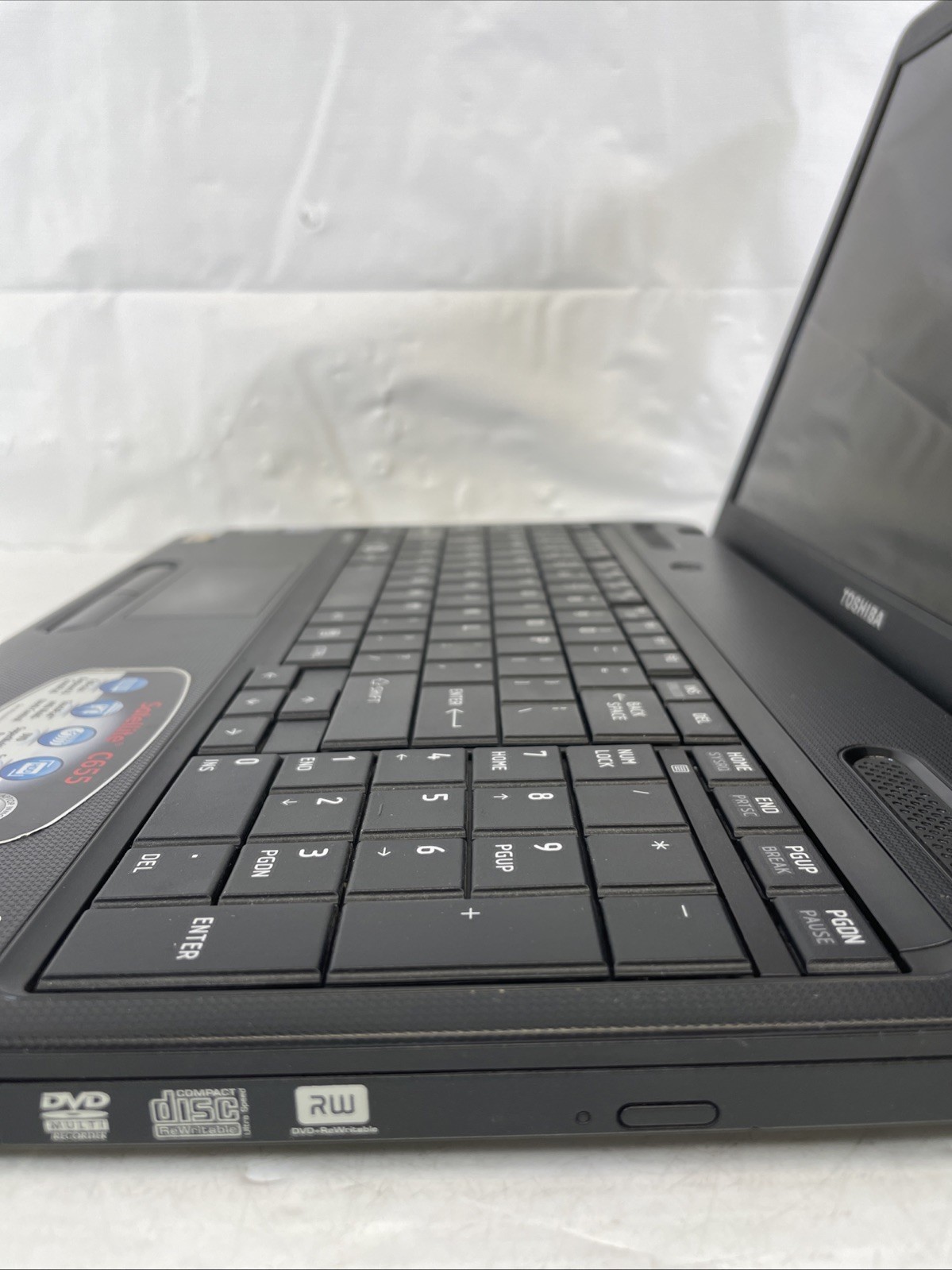 Toshiba Satellite C655-S5082 Intel Celeron 900 2.00GHz 4GB RAM 250GB HDD Win10