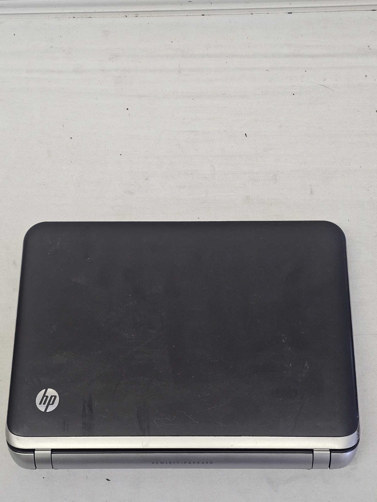 HP 3115m Laptop – AMD E-300 – 4GB RAM – WON’T STAY POWERED ON – Parts Read Desc.