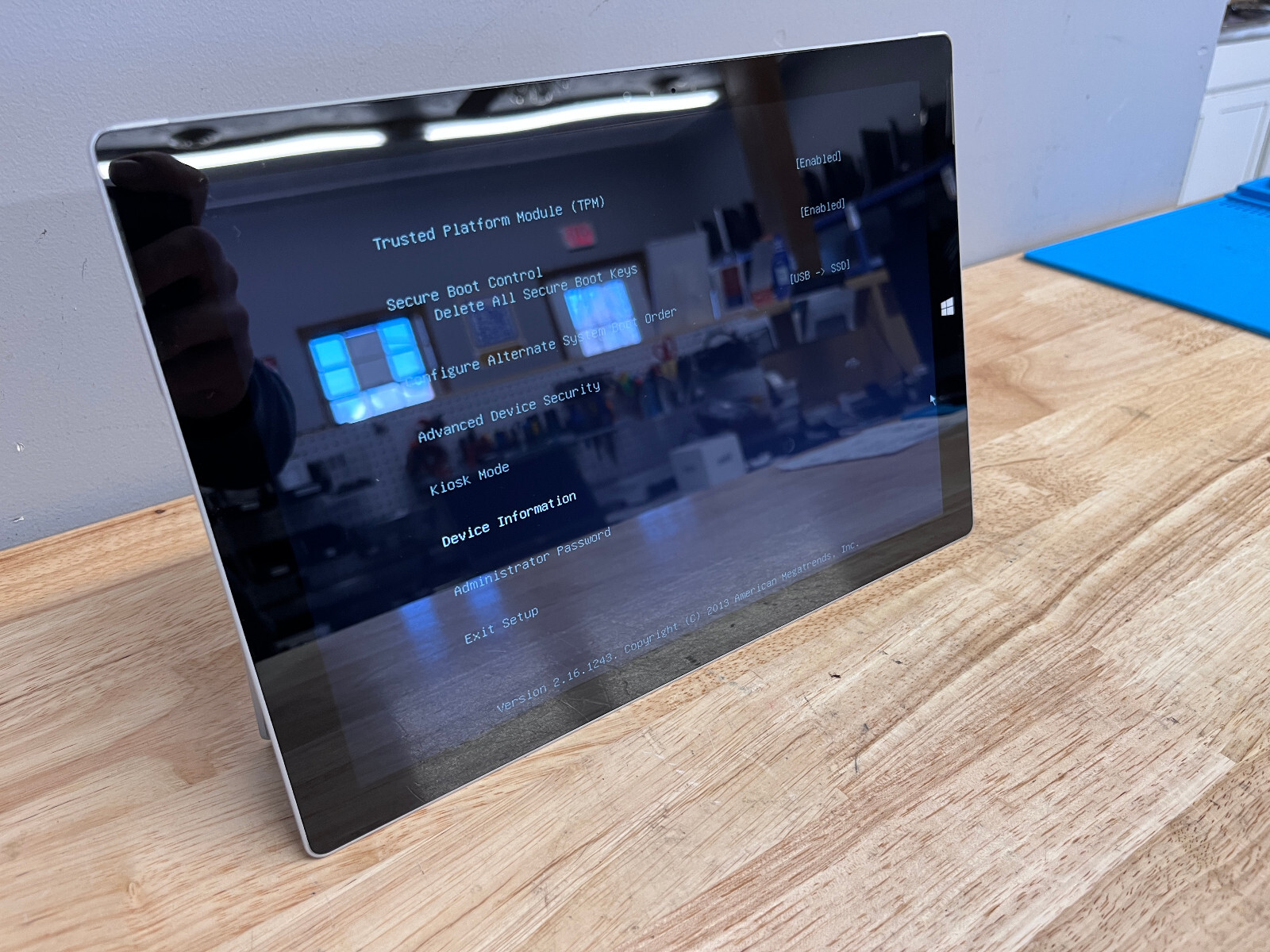 Surface Pro 3 12.5″ Tablet Intel Core i5 4th Gen – FOR PARTS OR NOT WORKING