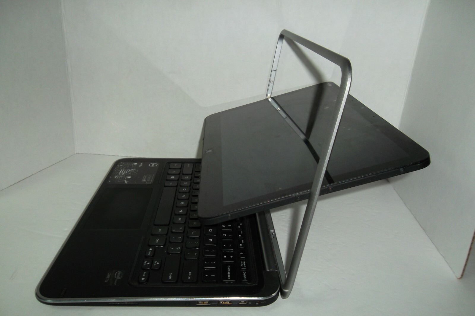 Dell XPS 12 9Q23 Hybrid Ultrabook Intel Core i5-3317U 1.70GHz 1080p Wi-Fi Touch