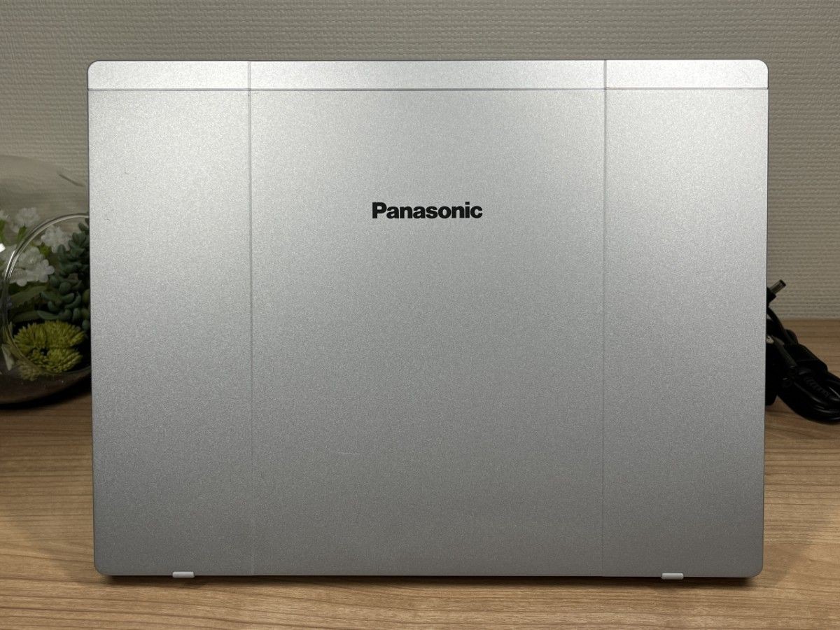 Panasonic Toughbook CF-FV1 i7-1165G7 Iris Xe 16GB SSD 512GB 14 QHD Win 11 Pro JP