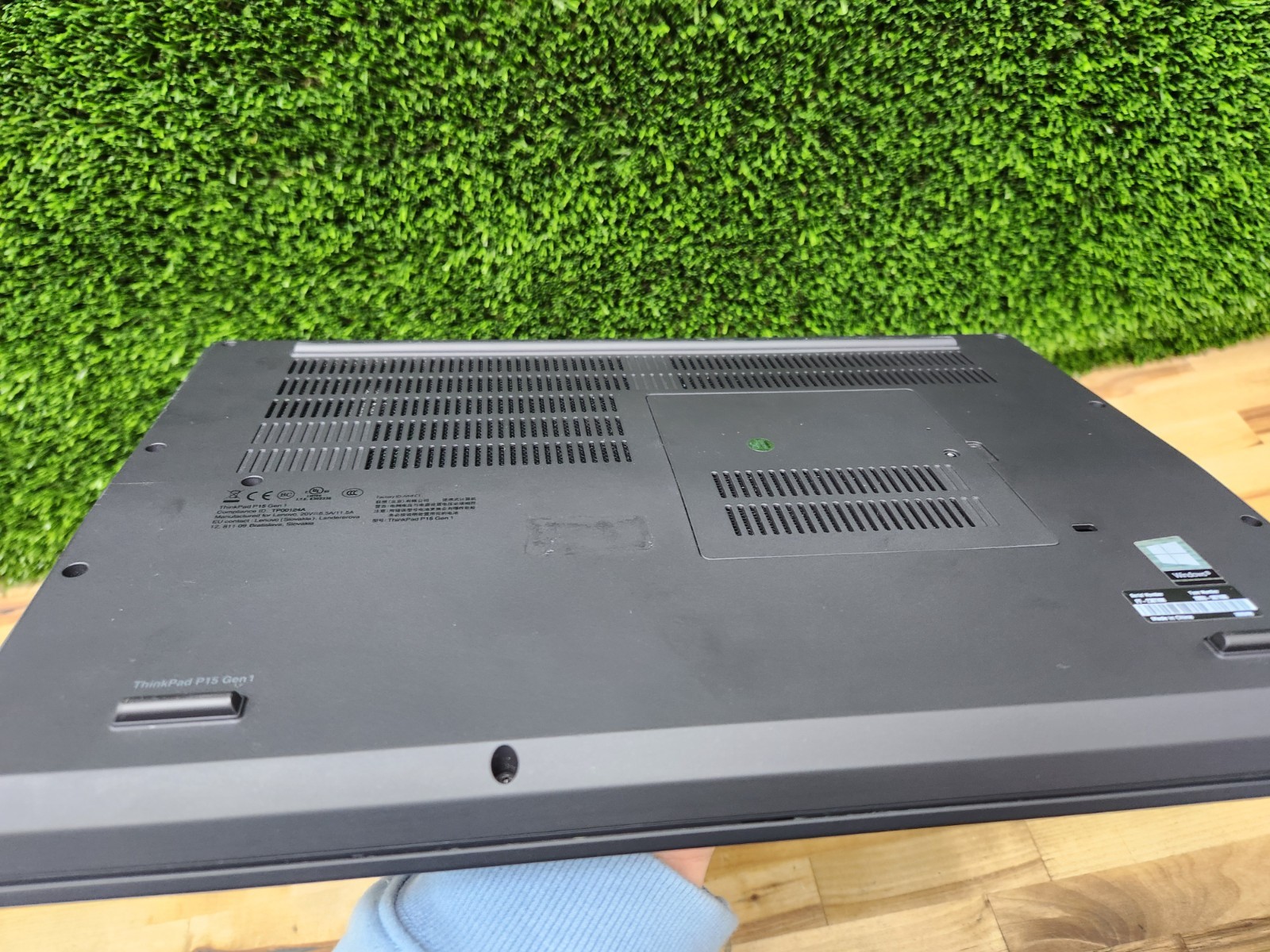 Lenovo ThinkPad P15 Gen 1 15.6 i7-10850H 32GB 512GB SSD Quadro T1000 EXCELLENT ~