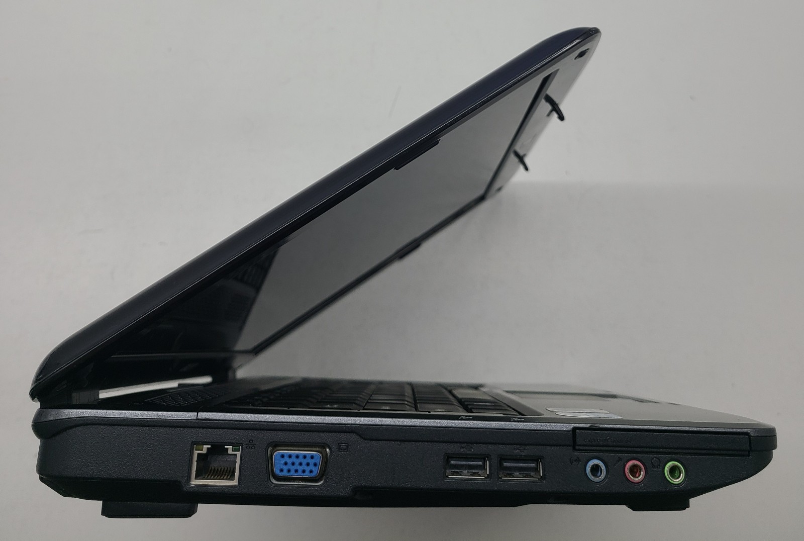 Acer Aspire 4730z 14.1″ Laptop Intel Pentium Dual T3400 3GB Ram NO HD/OS (FL)