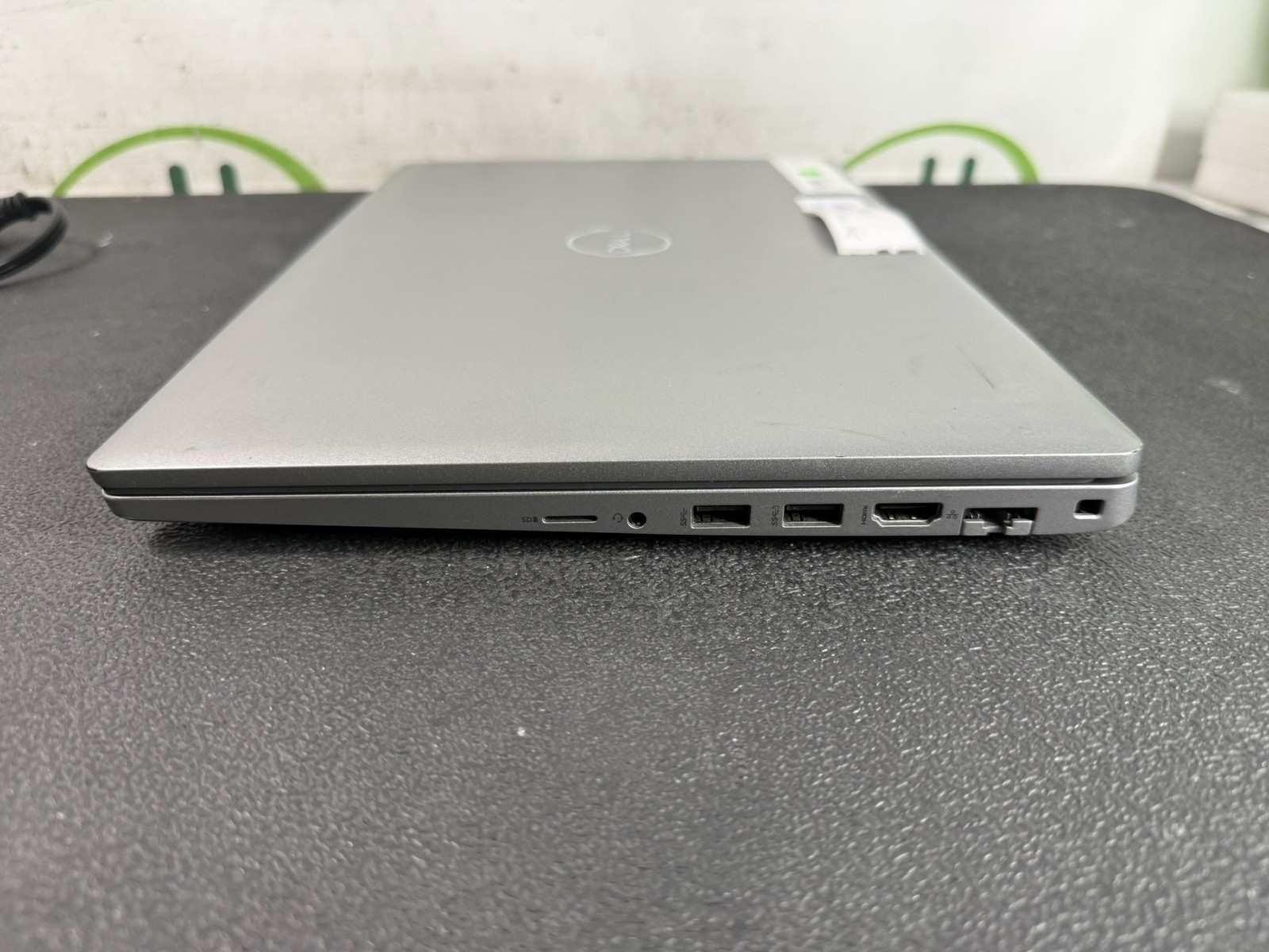 Dell Latitude 5520 15.6″ i5-1145G7 2.60GHz 16GB DDR4 256GB SSD Win11 Pro – READ