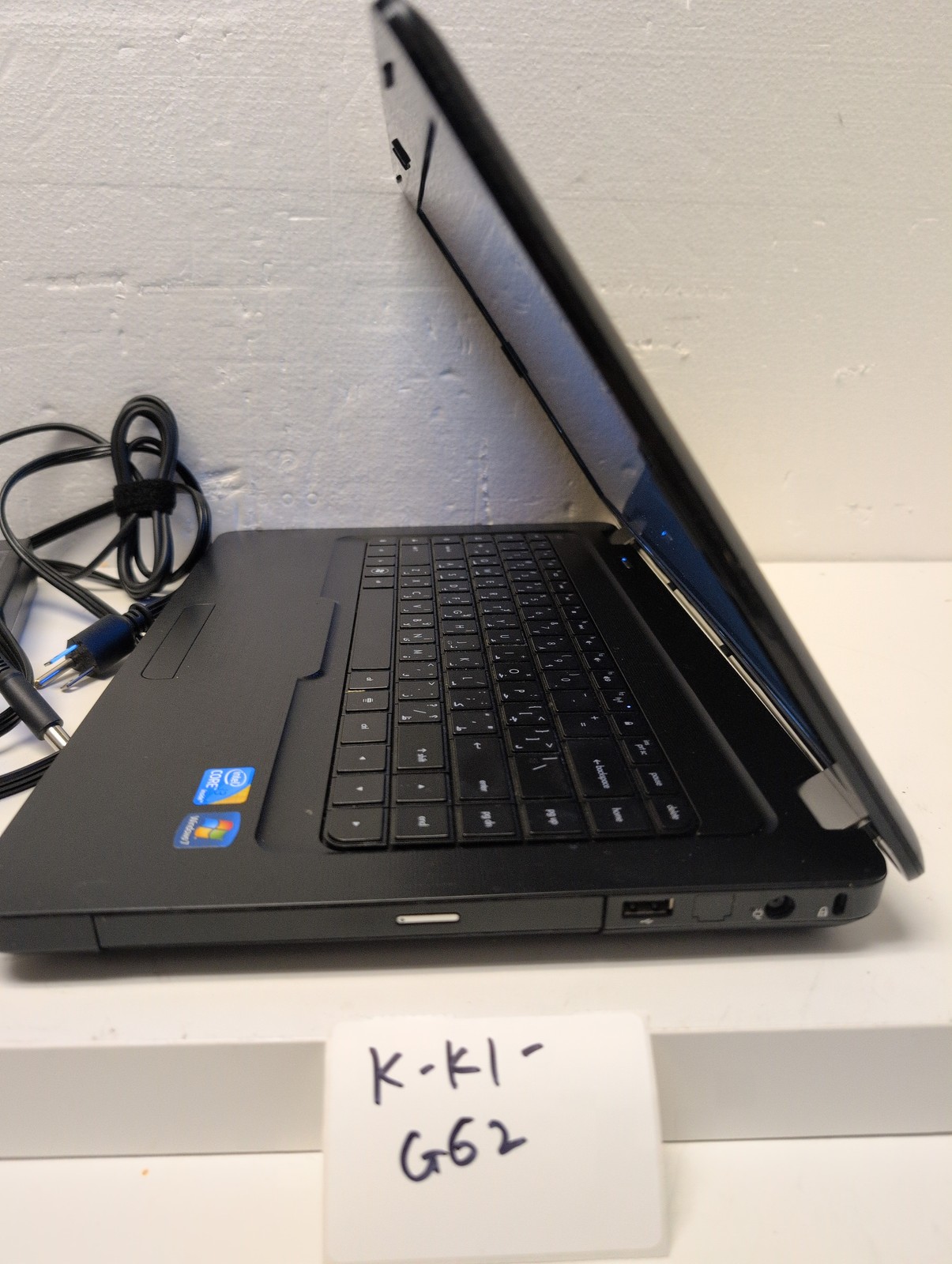 NICE HP G62 Notebook Intel Core i3 M350 2.27GHz /320GB HDD/ 2GB RAM /Win XP –