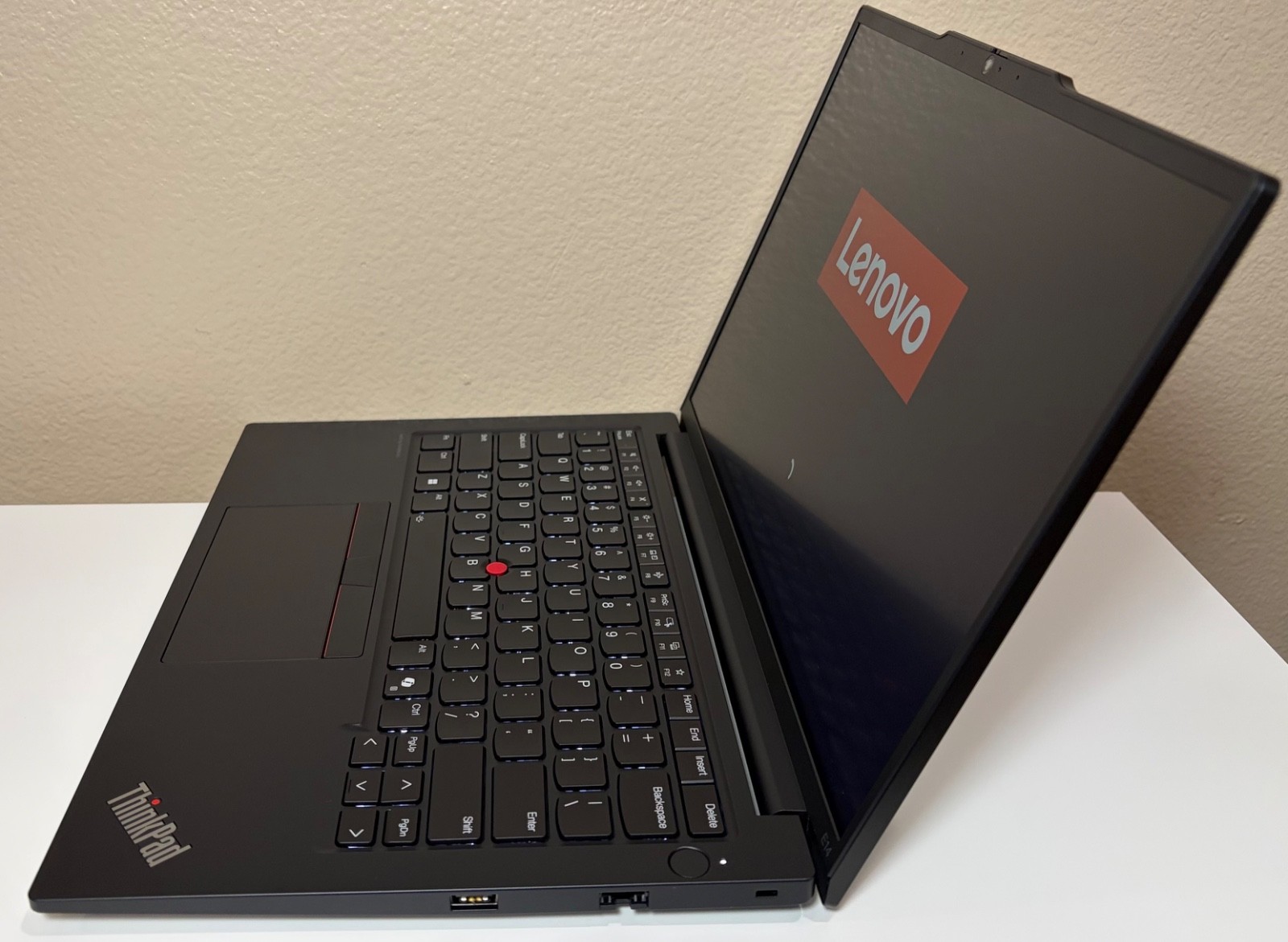 ThinkPad E14 Gen 6 Ultra 5