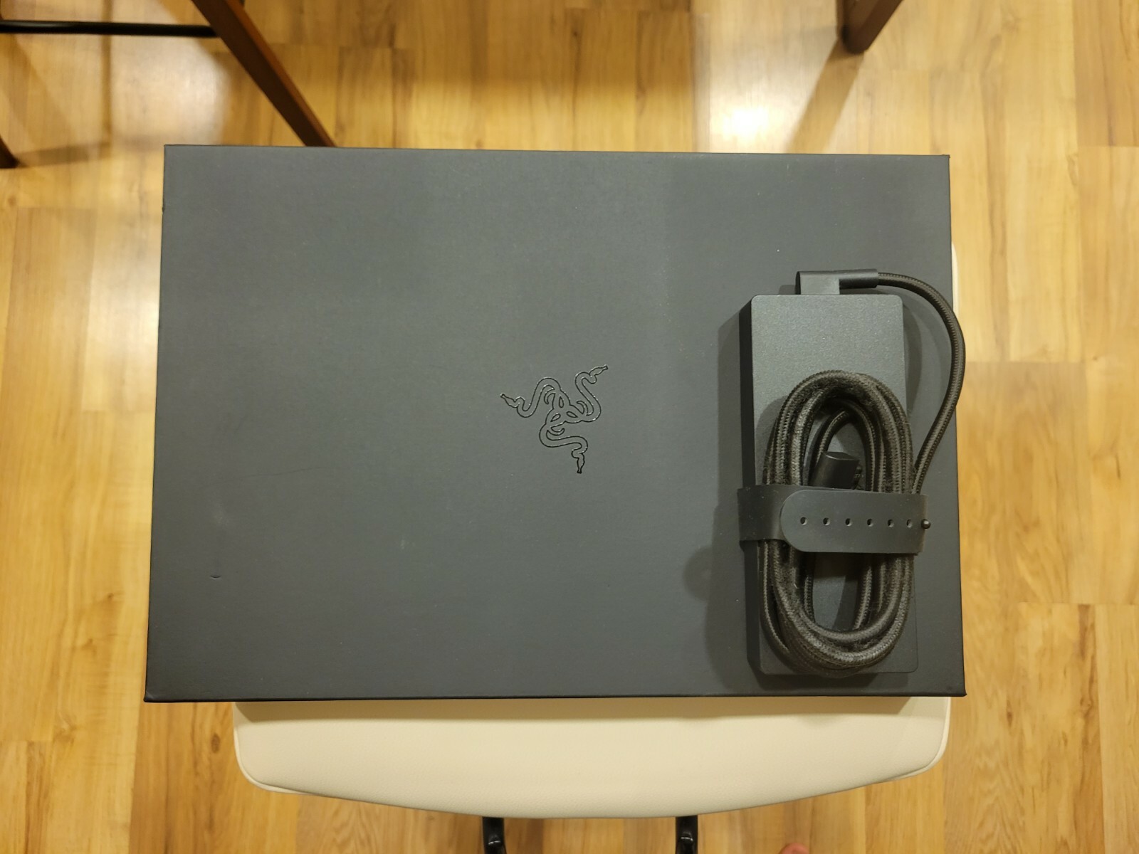 2018 Razer Blade 15 Advanced 144hz 1070 Max-Q 16gb RAM 512 SSD (Bundle)