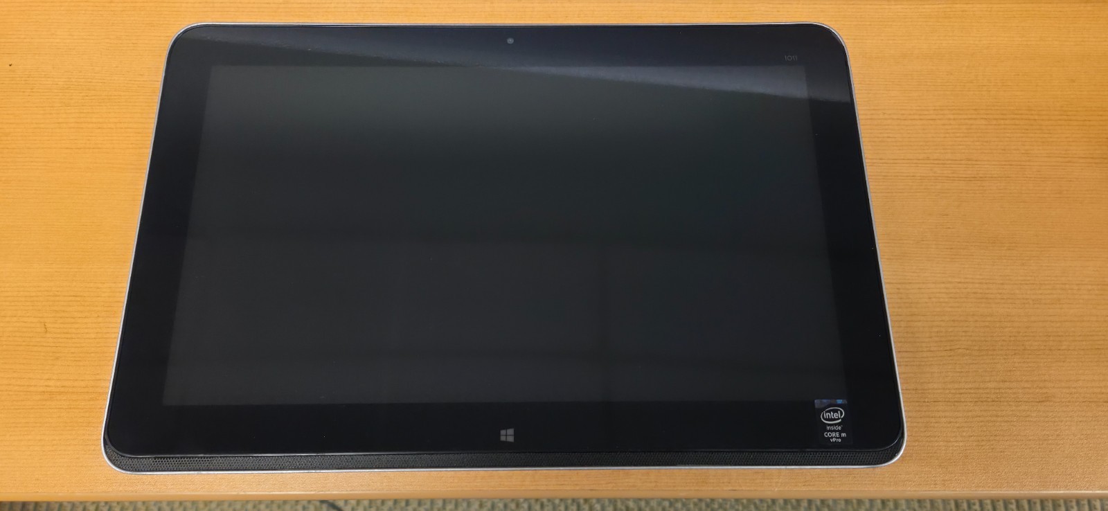 HP Elite x2 1011 G1 Tablet 11.6″ Intel Core M-5Y71 Win10 Pro 8GB RAM 180GB SSD