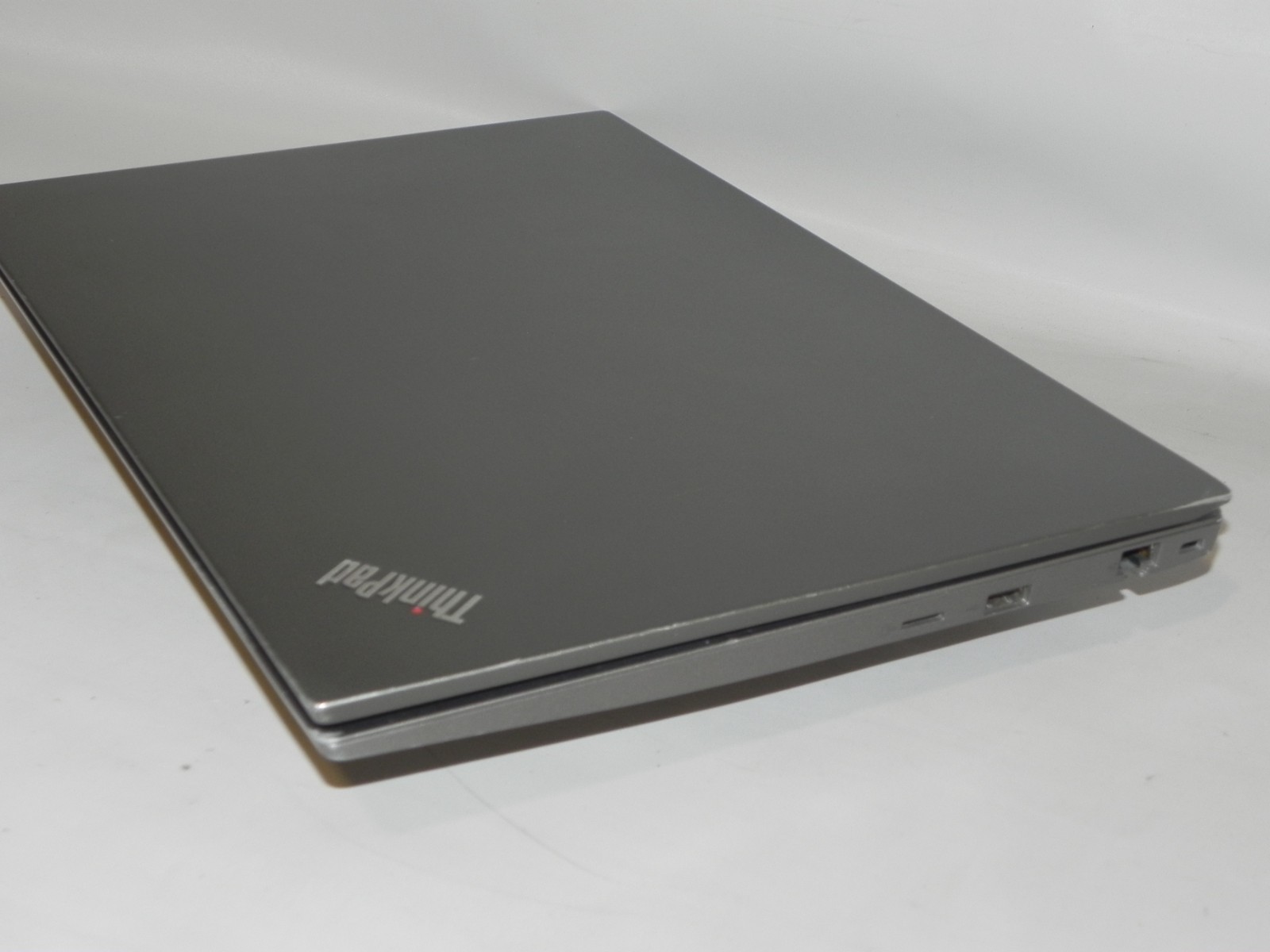 Lenovo ThinkPad E590 15.6″ Windows 11 Intel i7-8565 1.8GHz 16GB RAM 1TB 2X500SSD