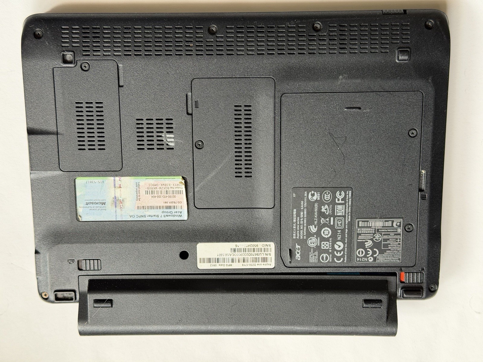 Acer Aspire One D250-1719 Netbook Intel 1GB RAM 160GB HDD Windows 7