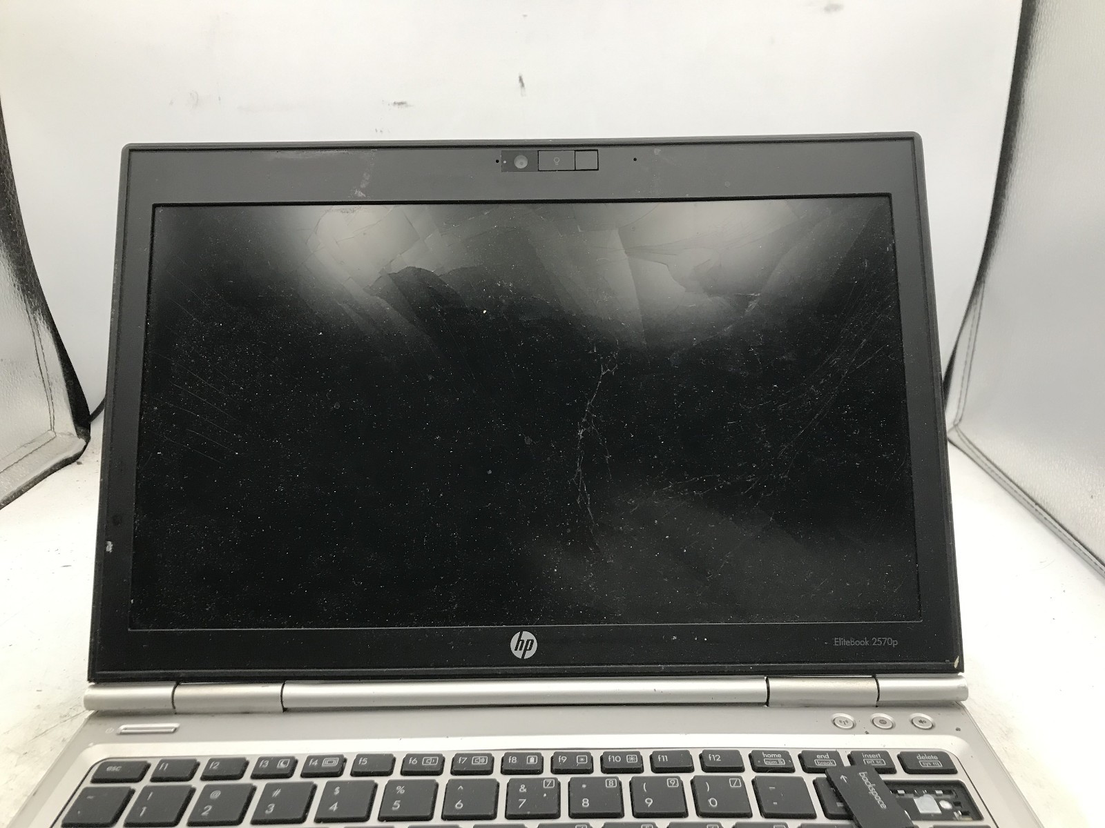 HP ELITEBOOK 2570P – FOR PARTS/DAMAGED – INTEL I5 3RD GEN – NO RAM -READ DESC-BB
