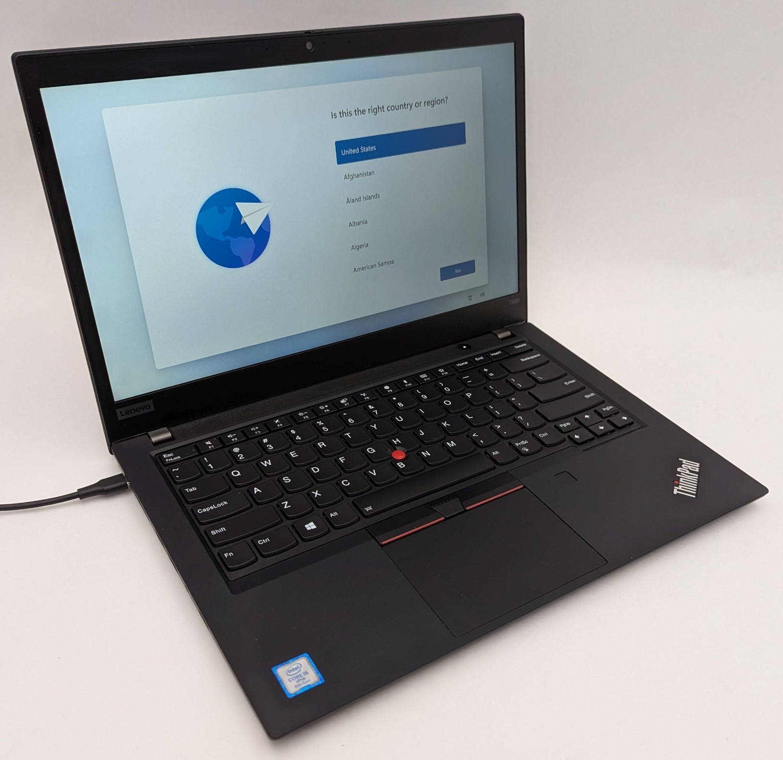 Lenovo ThinkPad T490 14″ Laptop i5-8365U 1.60GHz 8GB RAM 256GB NVMe Windows 11