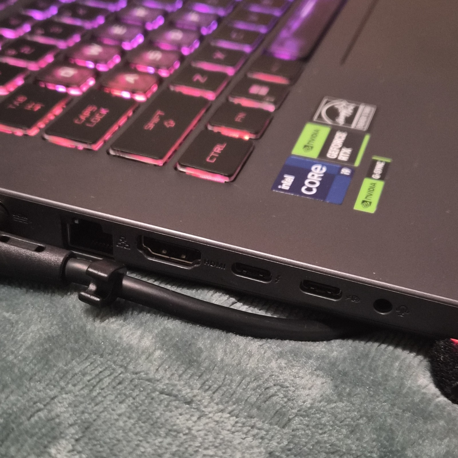 ROG STRIX G16 RTX 4060