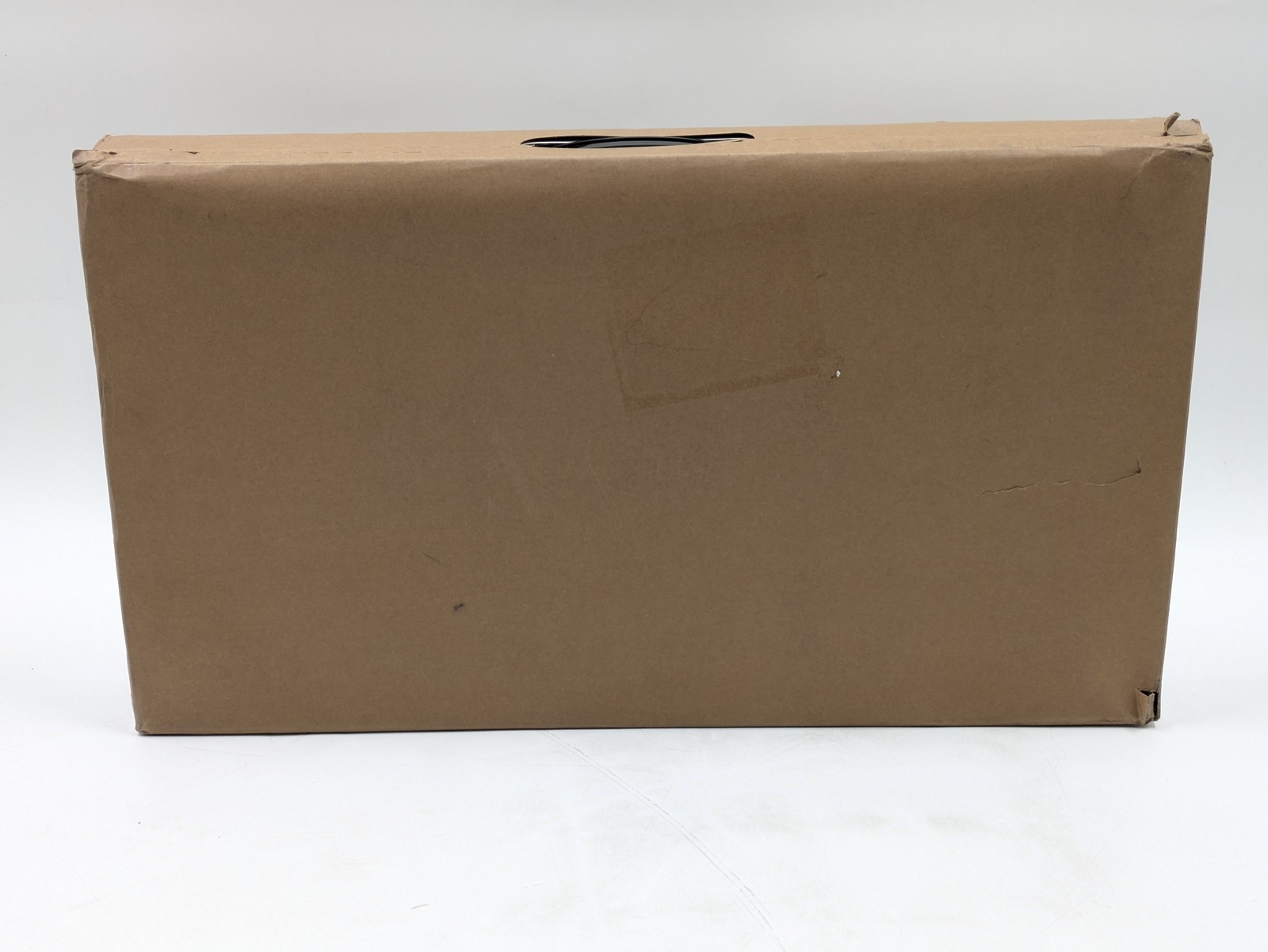 Alienware M16 R2 16″ Ultra 7 155H 16GB DDR5 1TB SSD GeForce RTX 4070 Windows 11H