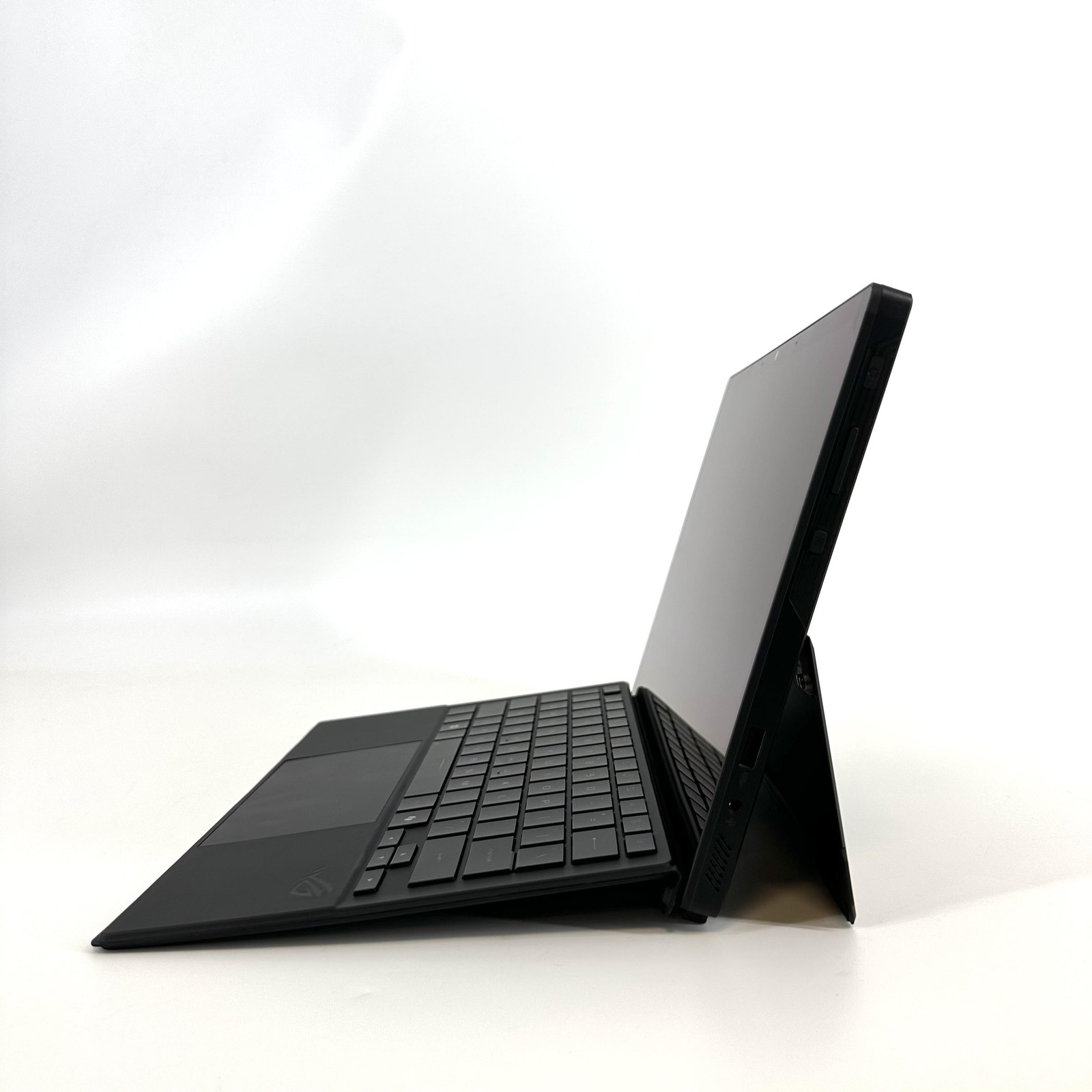 Asus ROG Flow Z13 GZ302 180Hz QHD+ TOUCH 3.0 GHz RYZEN AI MAX+ 395 64GB 1TB SSD