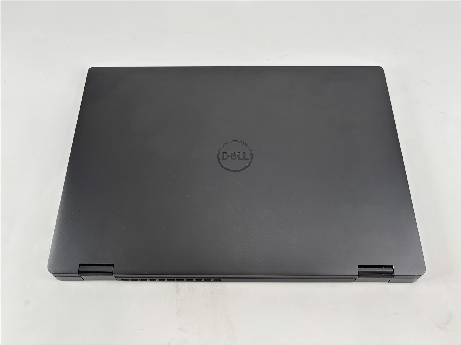 Dell Latitude 9330 2-in-1 2022 13.3″ i7-1260U 1.1GHz 16GB 256GB SSD Touchscreen