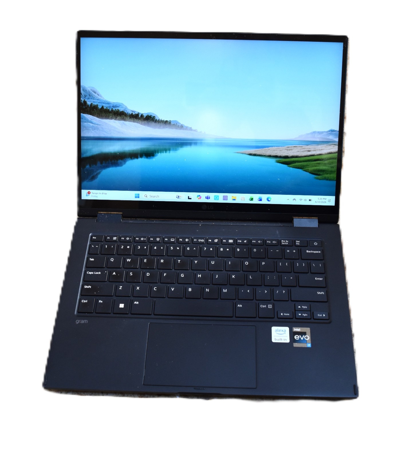 LG Gram thin and light 14 inch 2-in-1 touch 12th gen laptop in excellent cond