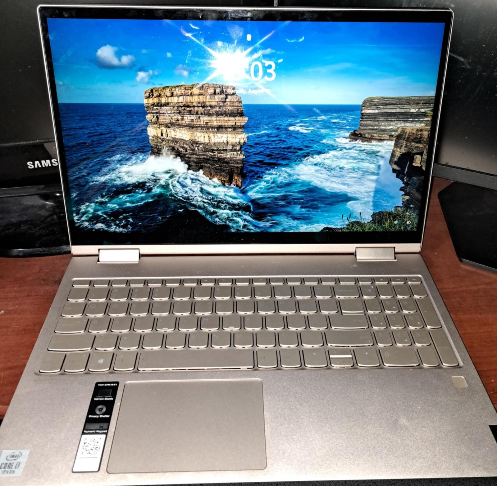 Lenovo Yoga C740-15IML 15.6 inch (512GB, Intel Core i7 10th Gen., 1.8GHz, 12GB)