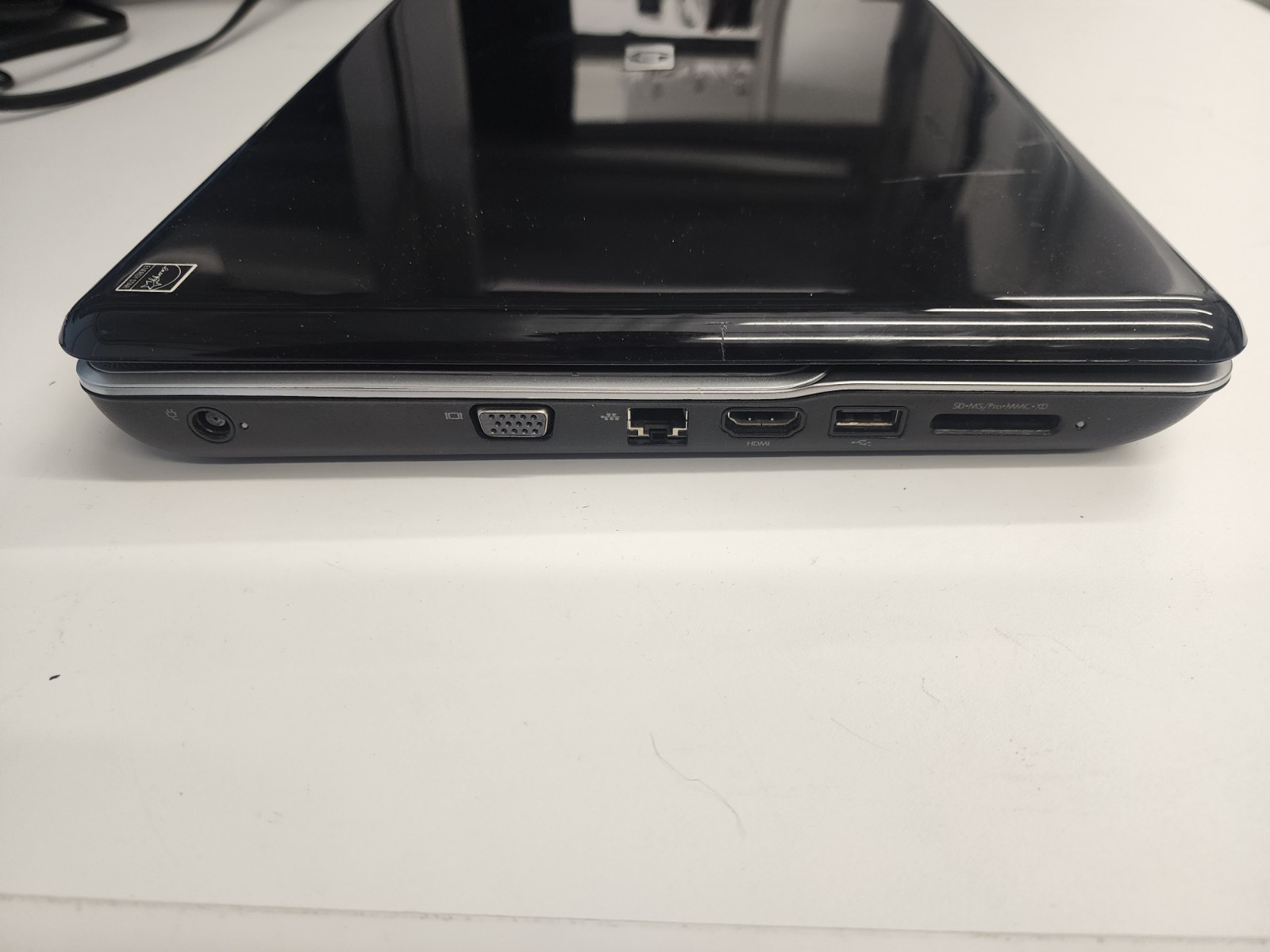 HP G60 NOTEBOOK Pentium dual Core T4400@2.20ghz – 3GB RAM 320gh Hdd