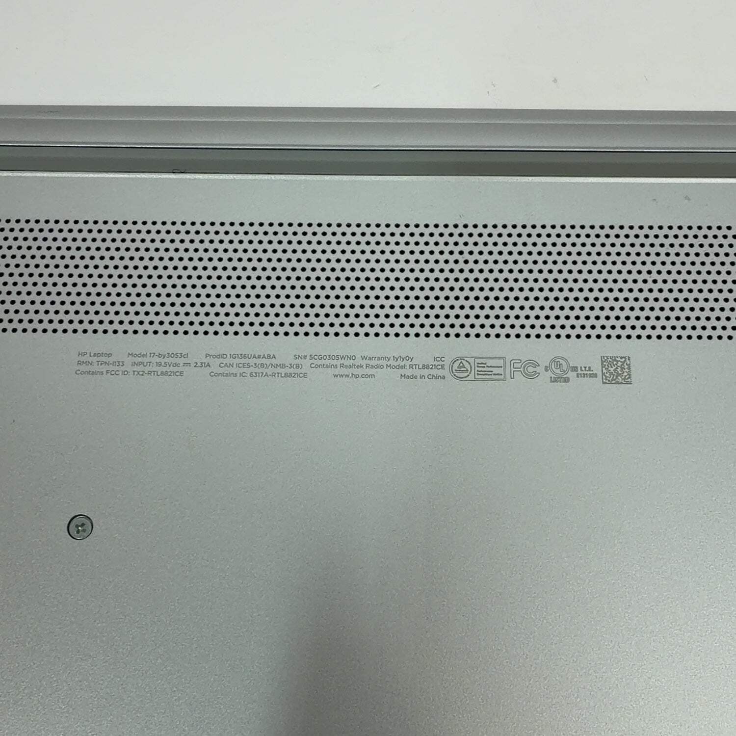HP Laptop 17-BY3053CL 17.3″ i5-1035G1 1.0GHz 12GB RAM 1TB HDD