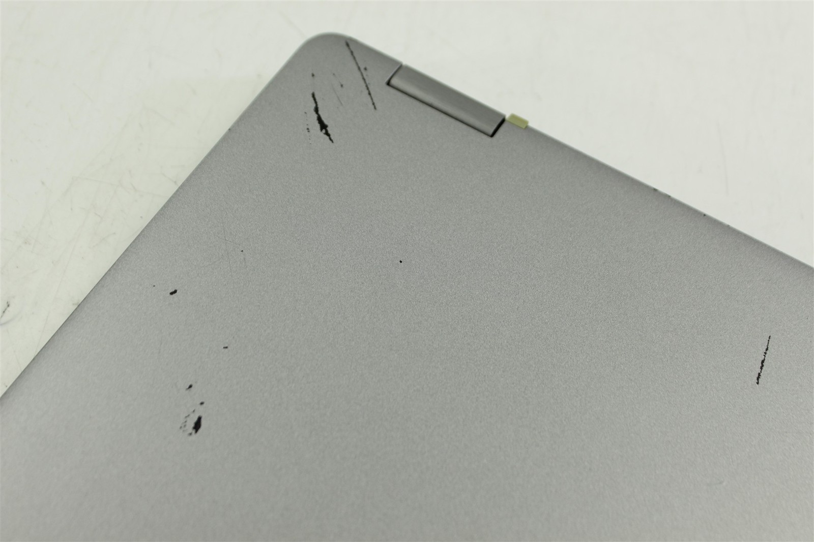 Dell Latitude 5330 13.3″ FHD Touch i7-1265U 1.8GHz 256GB SSD 16GB RAM W11H