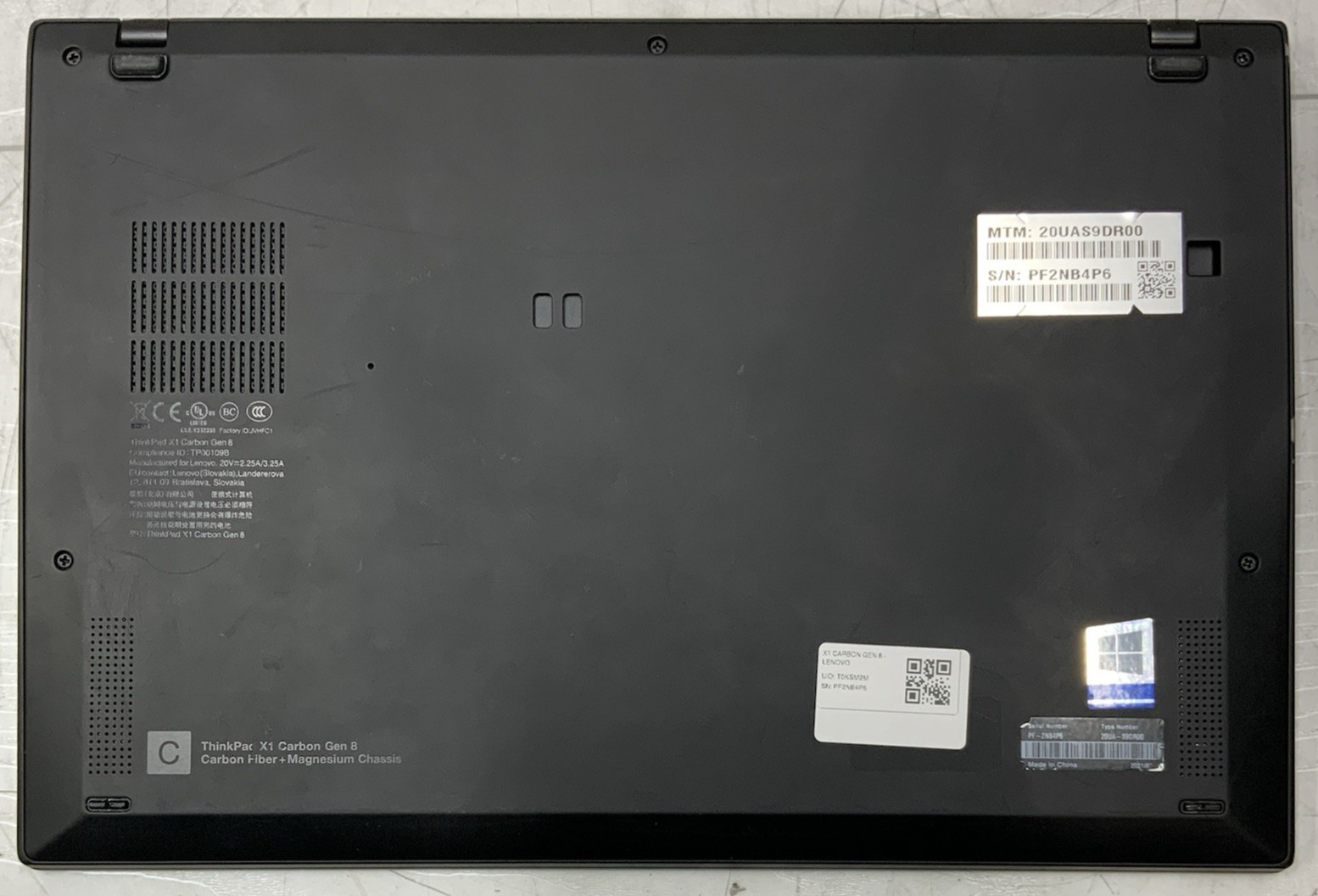 Lenovo ThinkPad X1 Carbon Gen 8 Intel i5-10310U 16GB DDR4 256GB | Windows 10 Pro