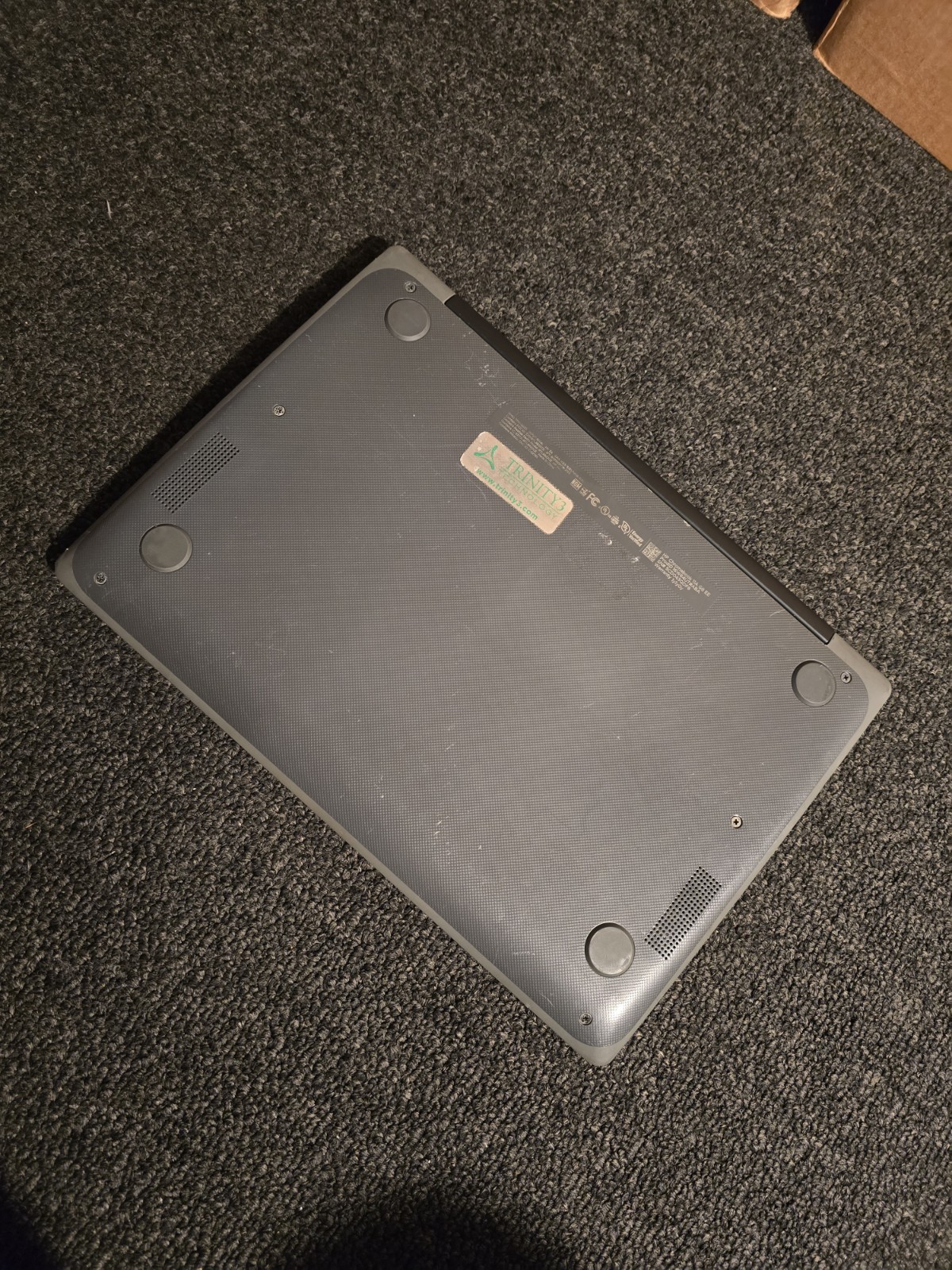 HP- Chromebook 11A G8 11.6″ (32GB eMMC, AMD A4-9120C, 4GB) Laptop ***