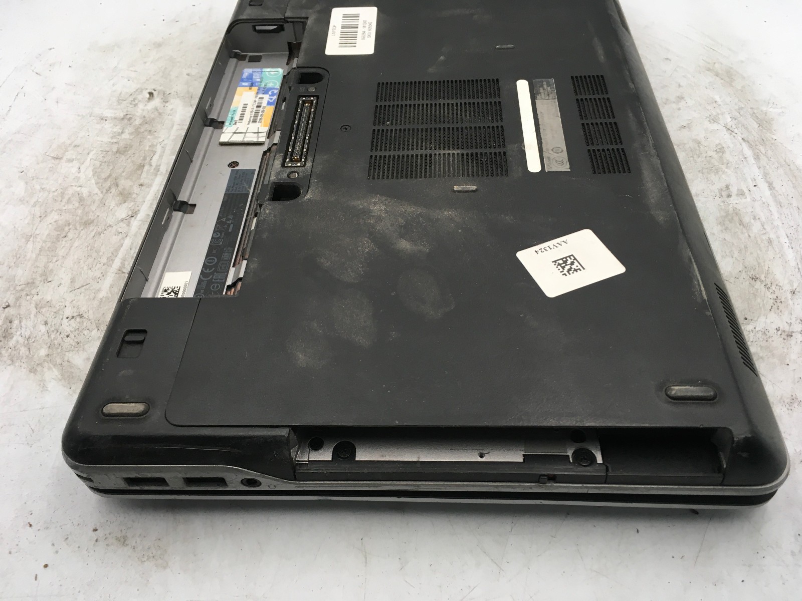 DELL LATITUDE E6440 – FOR PARTS – INTEL I5 4TH GEN – NO RAM – READ DESCRIP – BB!