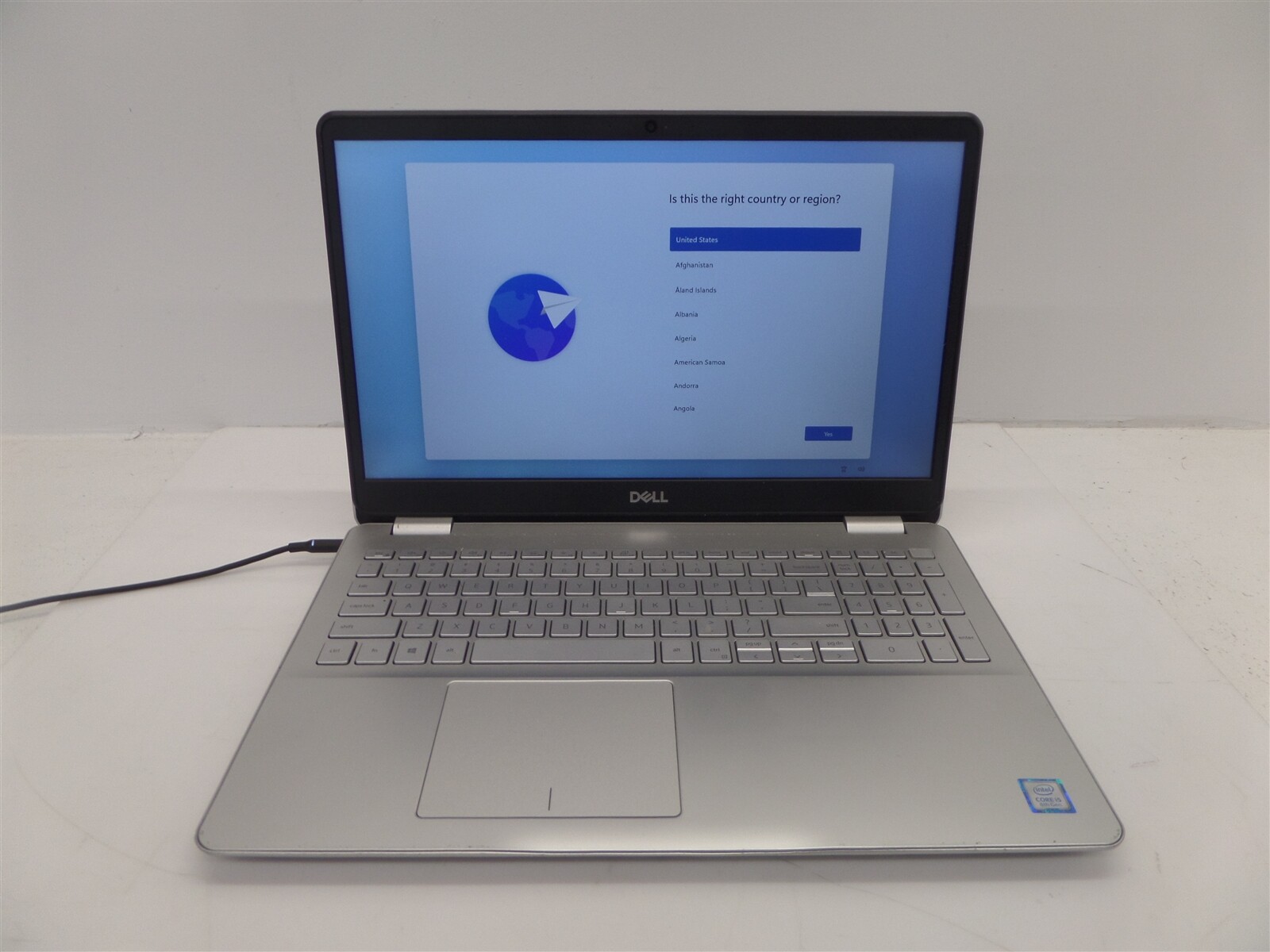 Dell Inspiron 5584 15.6in Intel I5-8265U 1.60GHz 4GB RAM 256GB SSD Windows 11