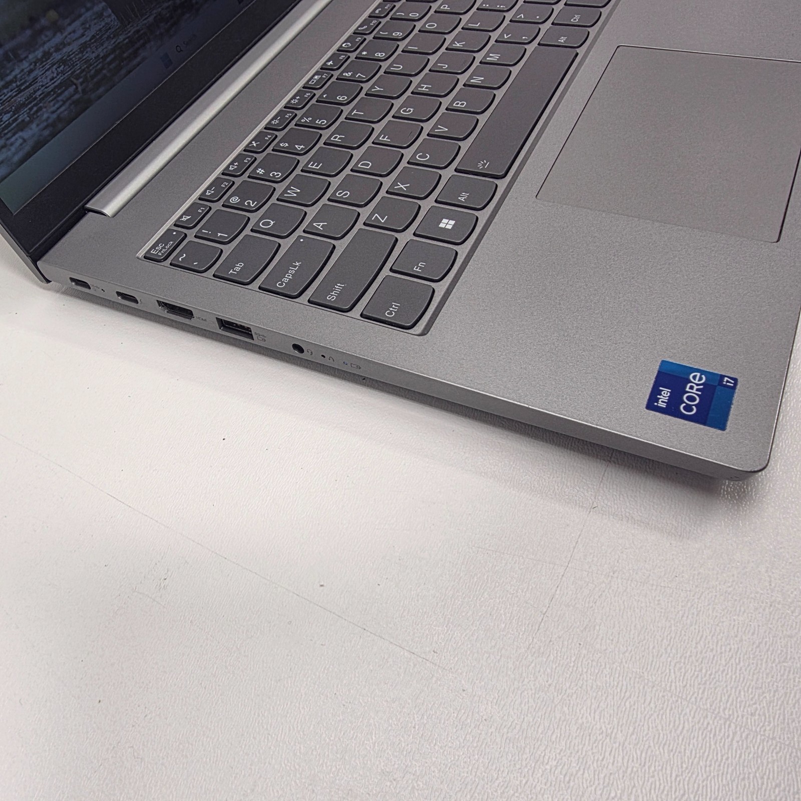 Lenovo ThinkBook 15 G4 IAP 15.6″ 1 TB SSD 40 GB RAM i7-1255U Windows 11 Pro
