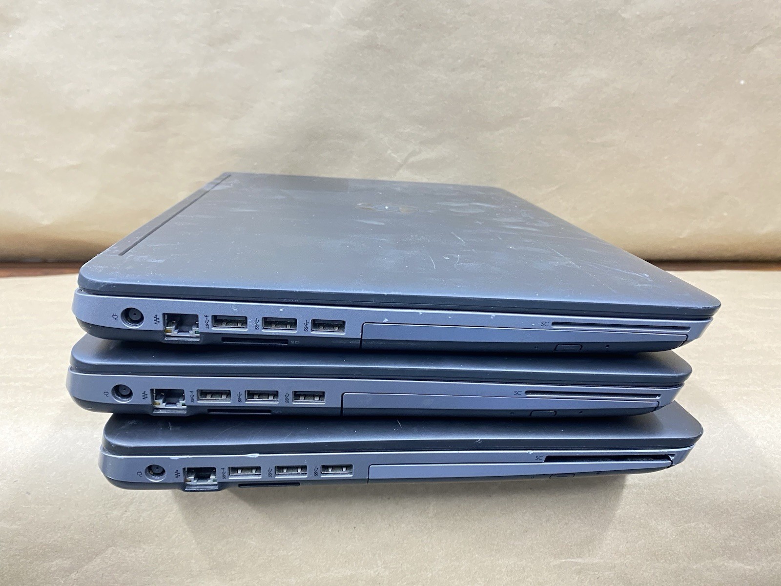 Lot of (3) HP 650 G1 – 15.5″ FHD – i5-4310M – No RAM – NO HDD – NO OS – READ
