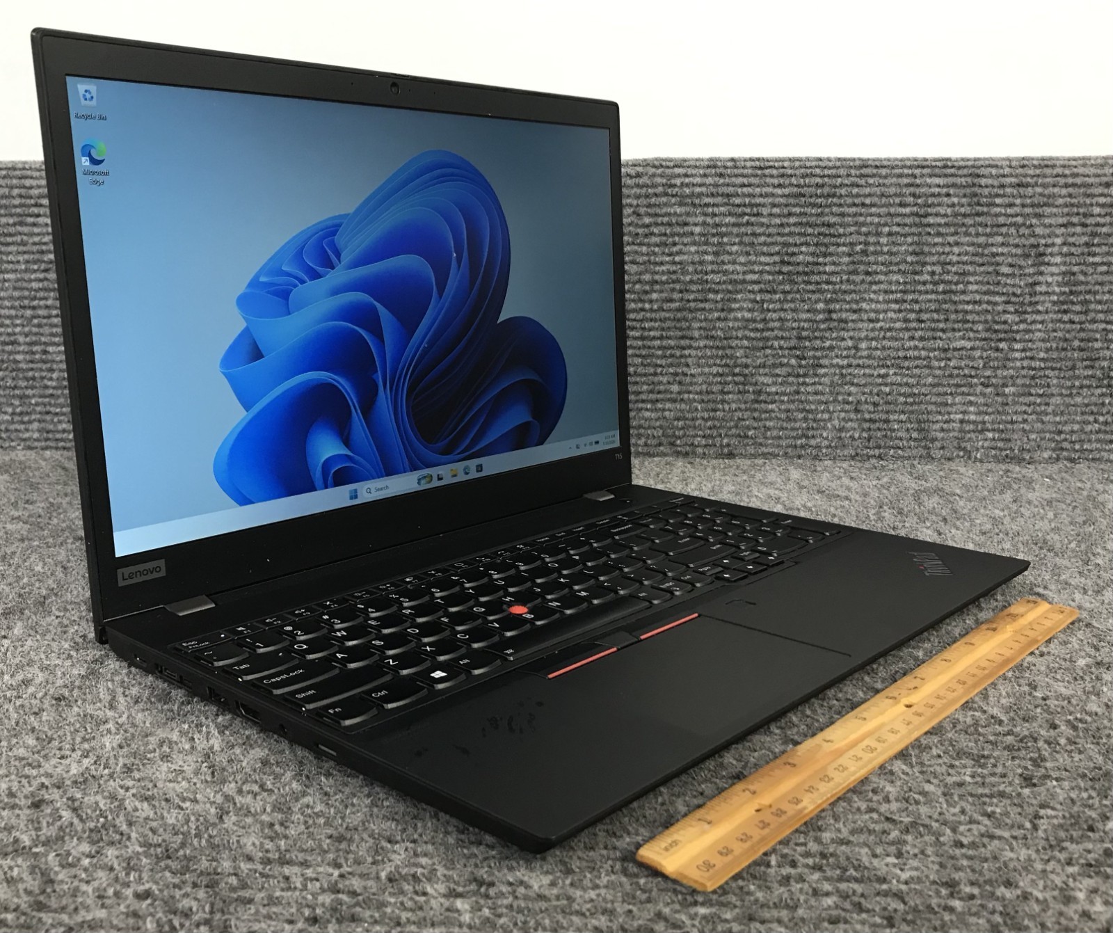 Lenovo ThinkPad T15 Gen 1 15.6″ Laptop i5-10210U 8GB RAM 256GB NVMe