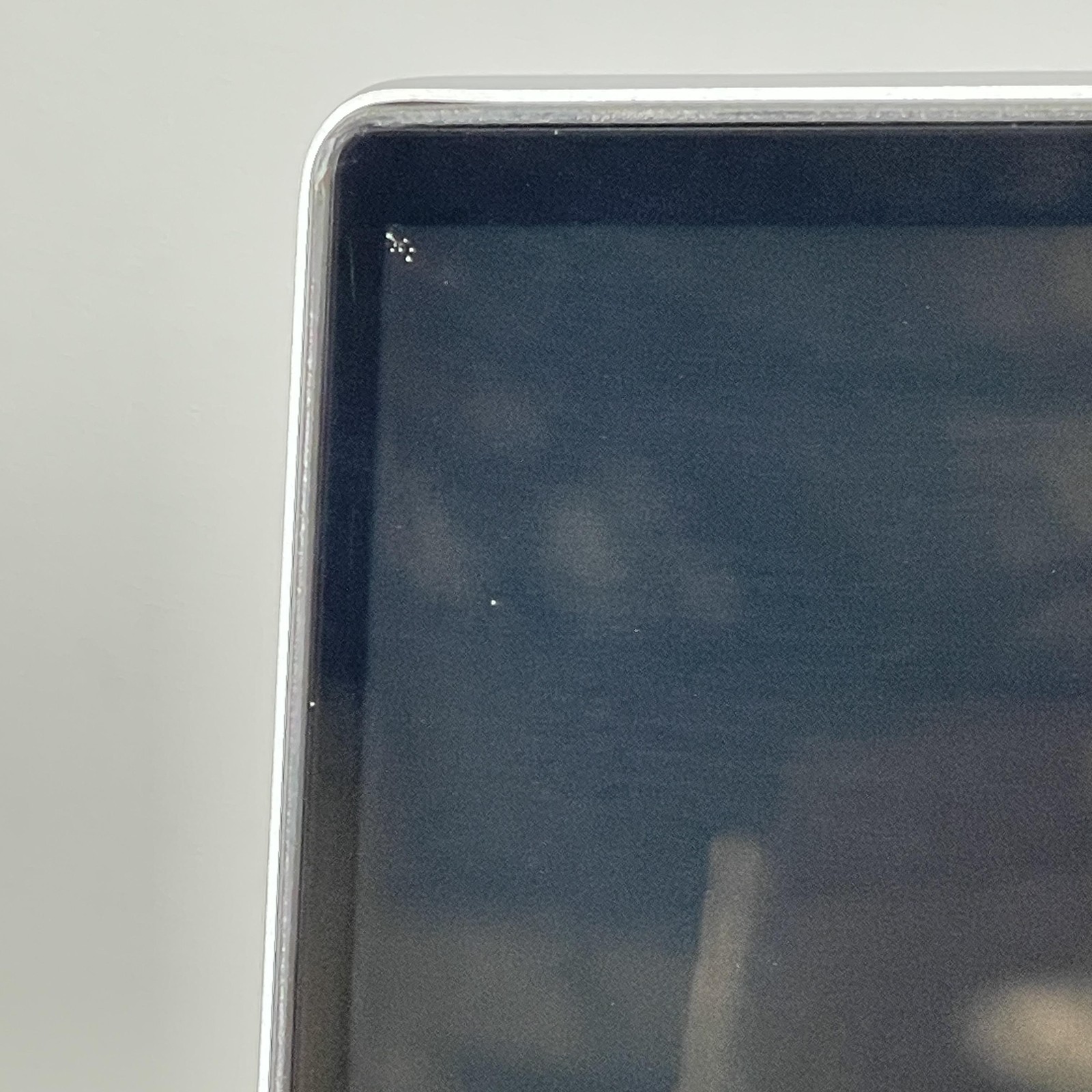 Lenovo Slim 7i 14 Silver QHD+ TOUCH 2.1GHz i7-1260P 16GB 1TB SSD Good BENT FRAME