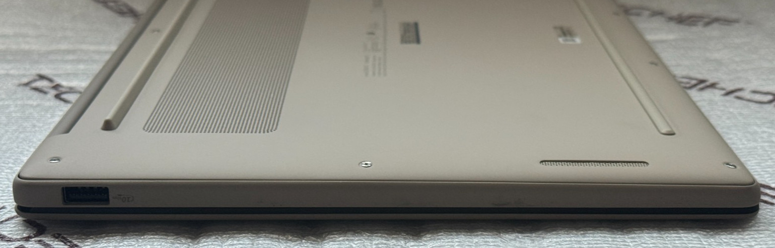 ASUS Zenbook A14 14″ FHD+ OLED Laptop Snapdragon X Plus 16GB RAM 512GB SSD