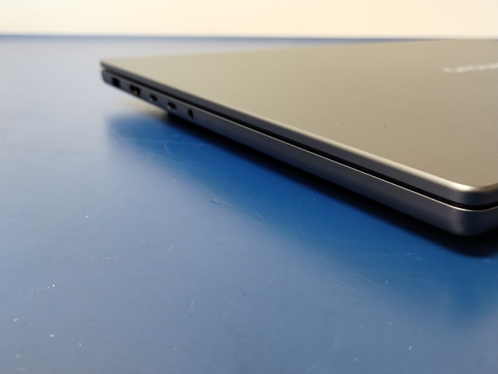 Lenovo IdeaPad Pro 5 16IAH10, Intel Core Ultra 9 285H, 32 GB RAM, 1 TB NVMe SSD