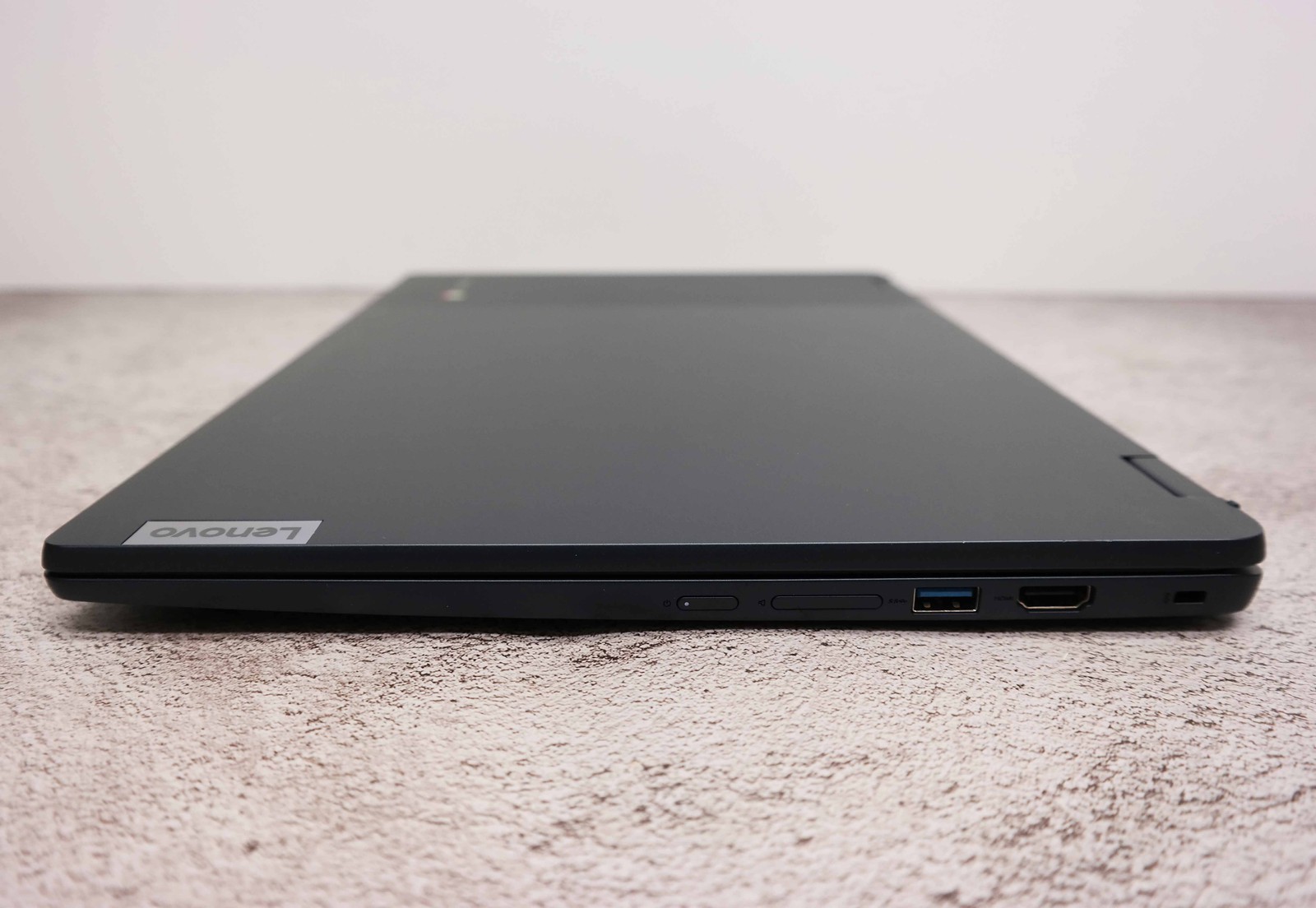 Lenovo Flex 3i Chromebook 15.6″ 4GB 64GB Abyss Blue BROKEN
