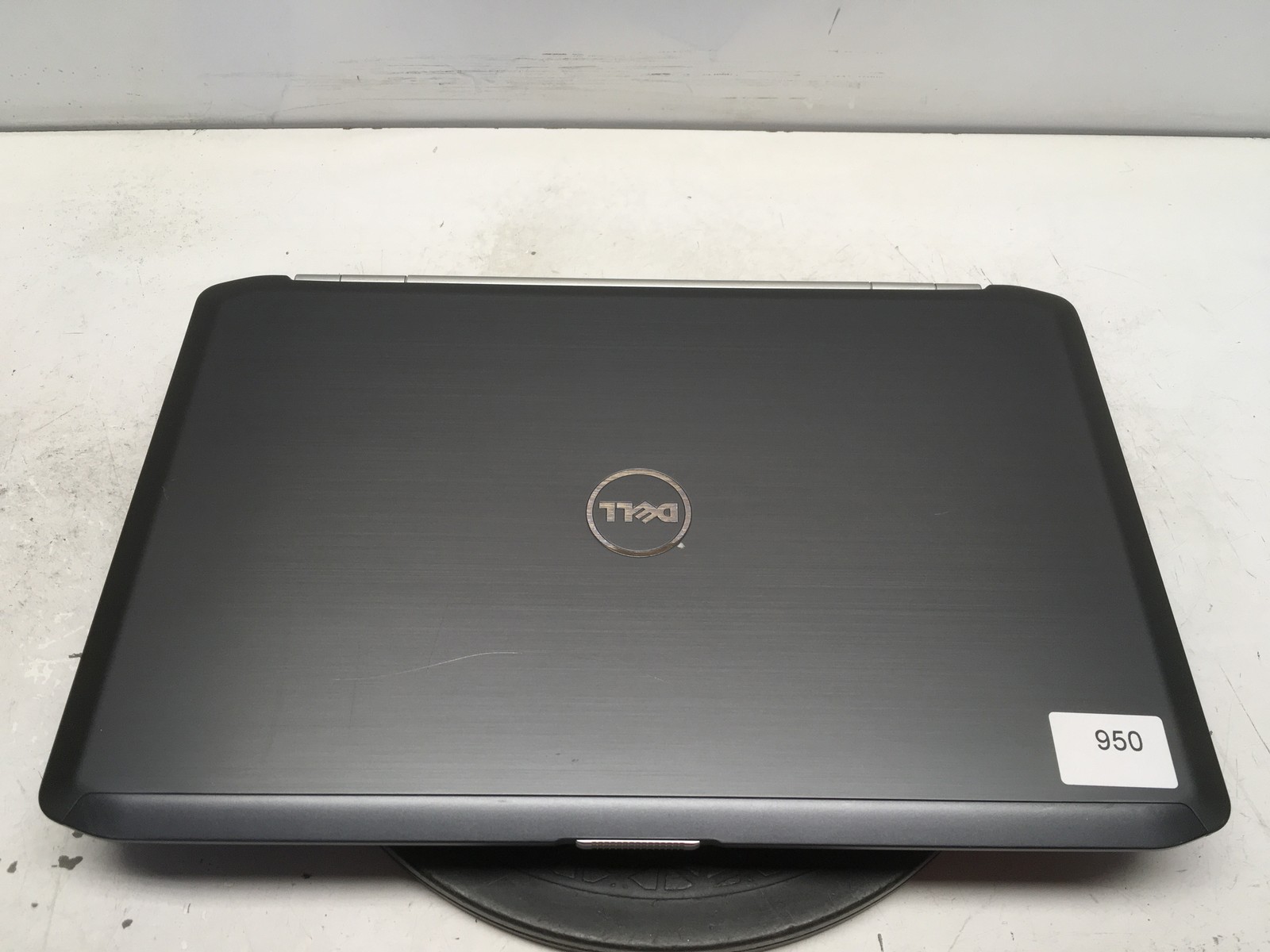 Dell Latitude E5520 Intel i5-2430M 2.4GHz 4 GB NO HDD No Batt