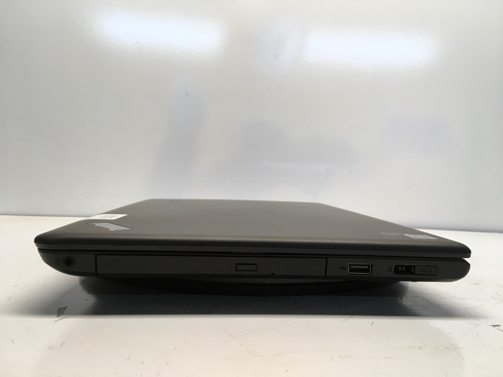 Lenovo ThinkPad E550 Intel i3-4005U 1.7GHz 4 GB NO HDD