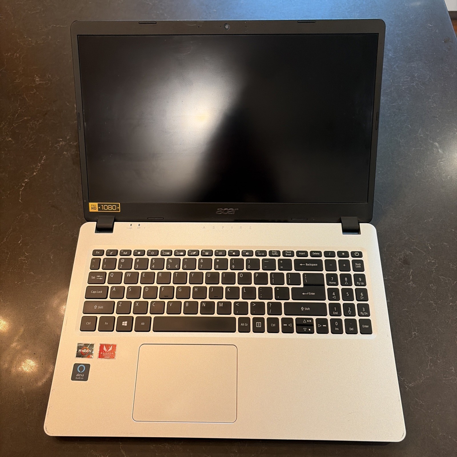 Acer Aspire 5 A515-43-15.6″FHD AMD Ryzen 3 3200U 2.6GHz 4GB RAM