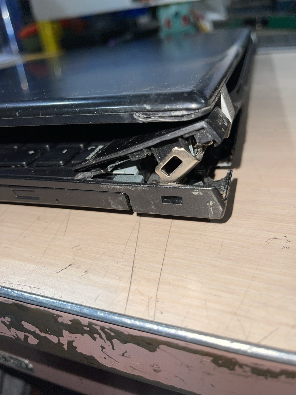Lenovo ThinkPad E570 Intel Core i5 7th Gen 8gb RAM NO HD