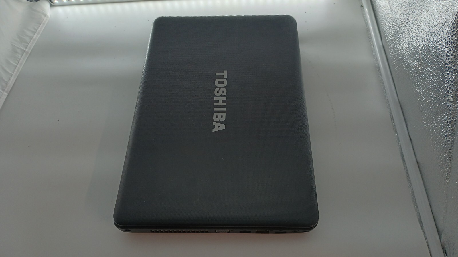 574 Toshiba C665D w/charger.AMD C-50.8GB.128GB SSD.Optical.15.6″.W11.Nice