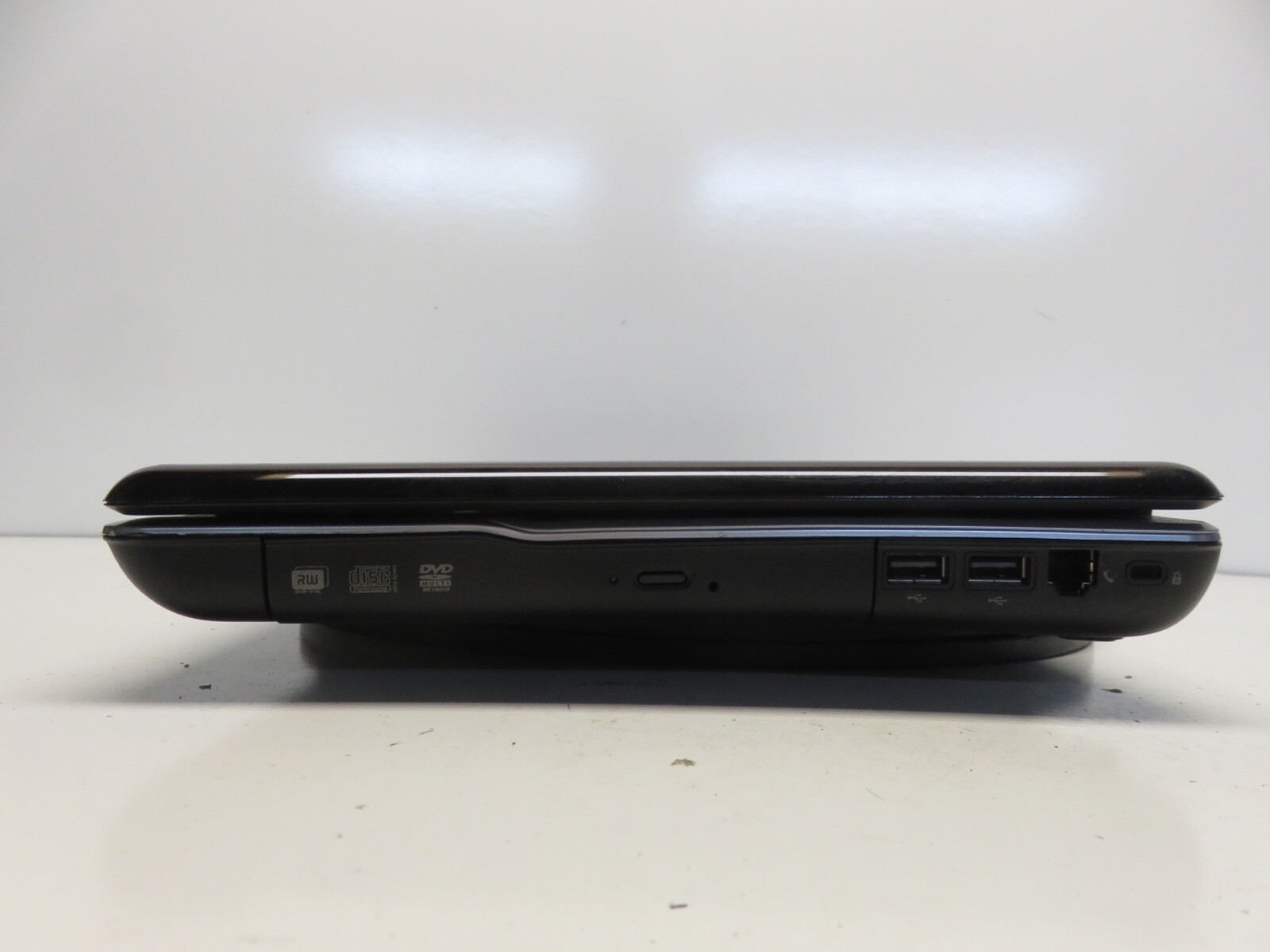 HP G60-535DX Laptop Intel Pentium Dual-Core T4300 2.1GHz 3 GB NO HDD No Batt