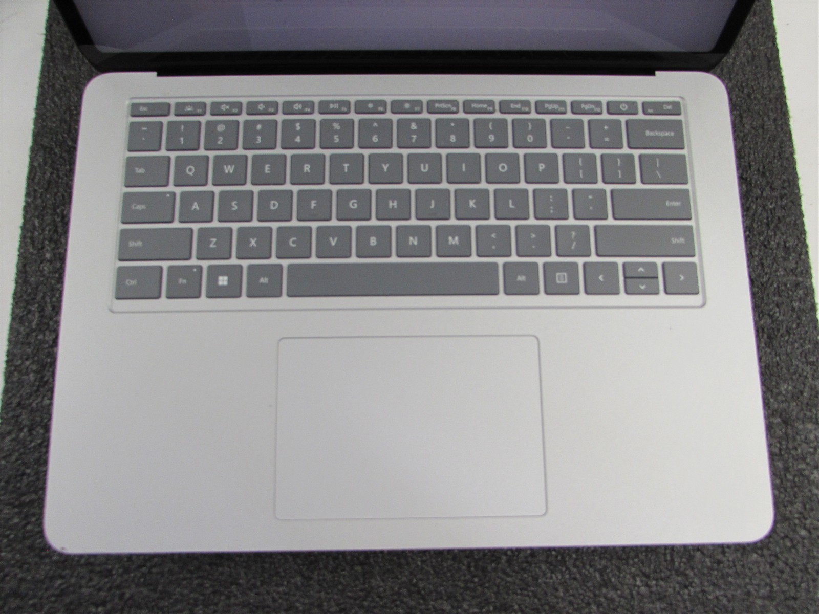 Microsoft Surface Laptop Studio 1964 i7-11370H 1TB SSD 32GB RTX A2000 *No A/C*