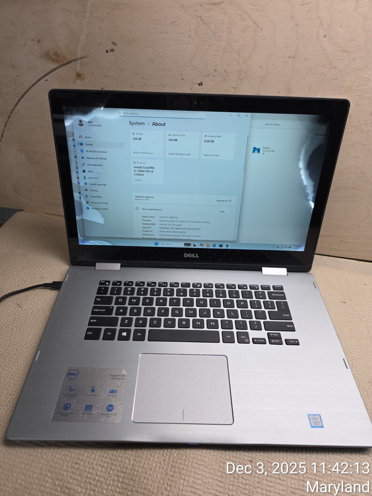 Dell Inspirion 15 7000 Series i5 8GB RAM,240 GB SSD win11 home PLEASE READ