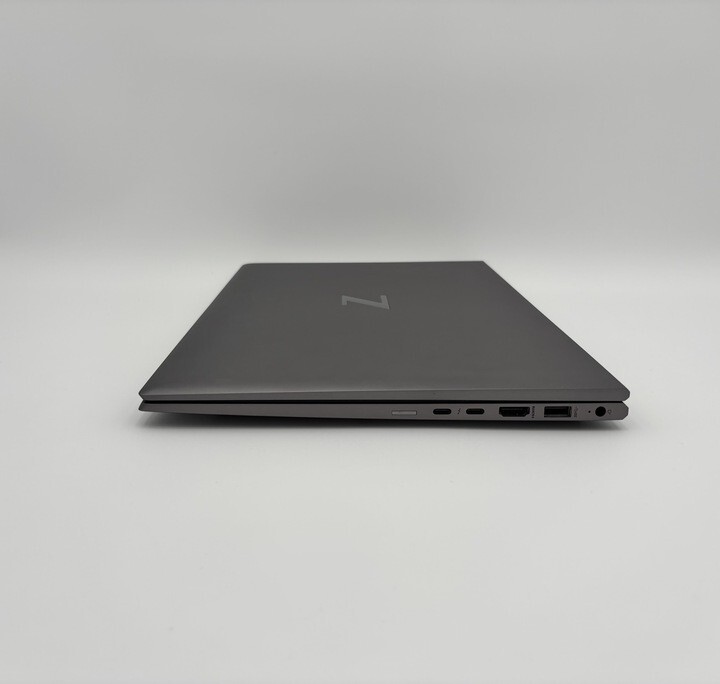 HP ZBook FireFly 15.6 G8 Laptop I7 / 1 TB / 64 GB / TOUCHSCREEN